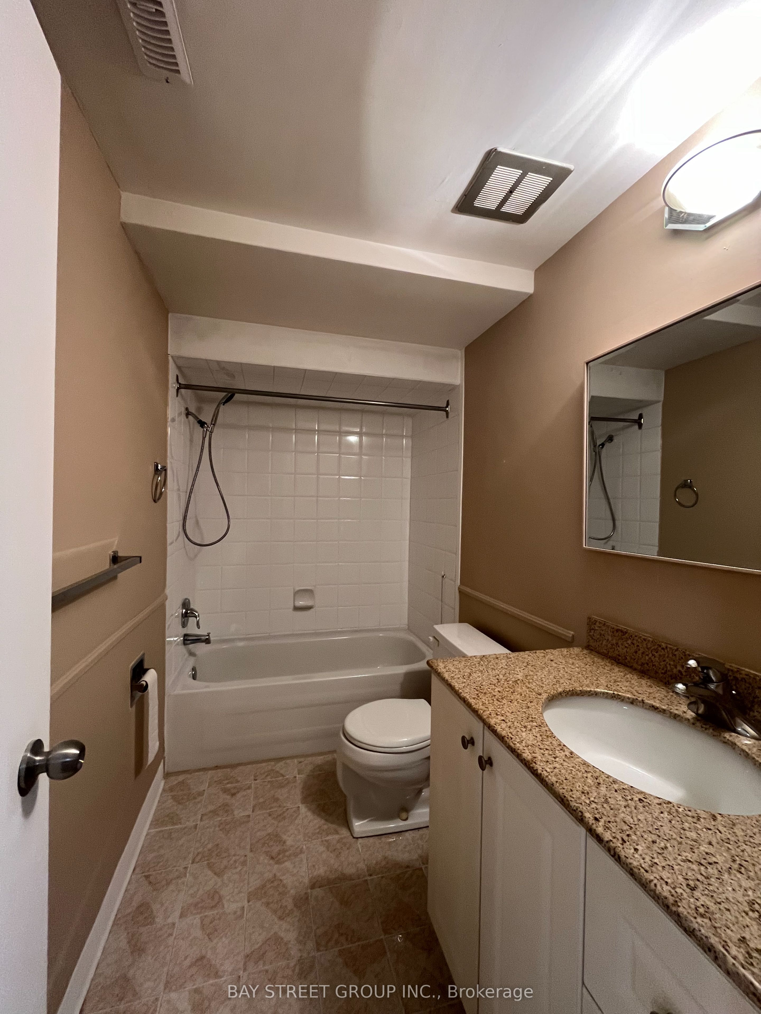 MLS #W12386142 image #8