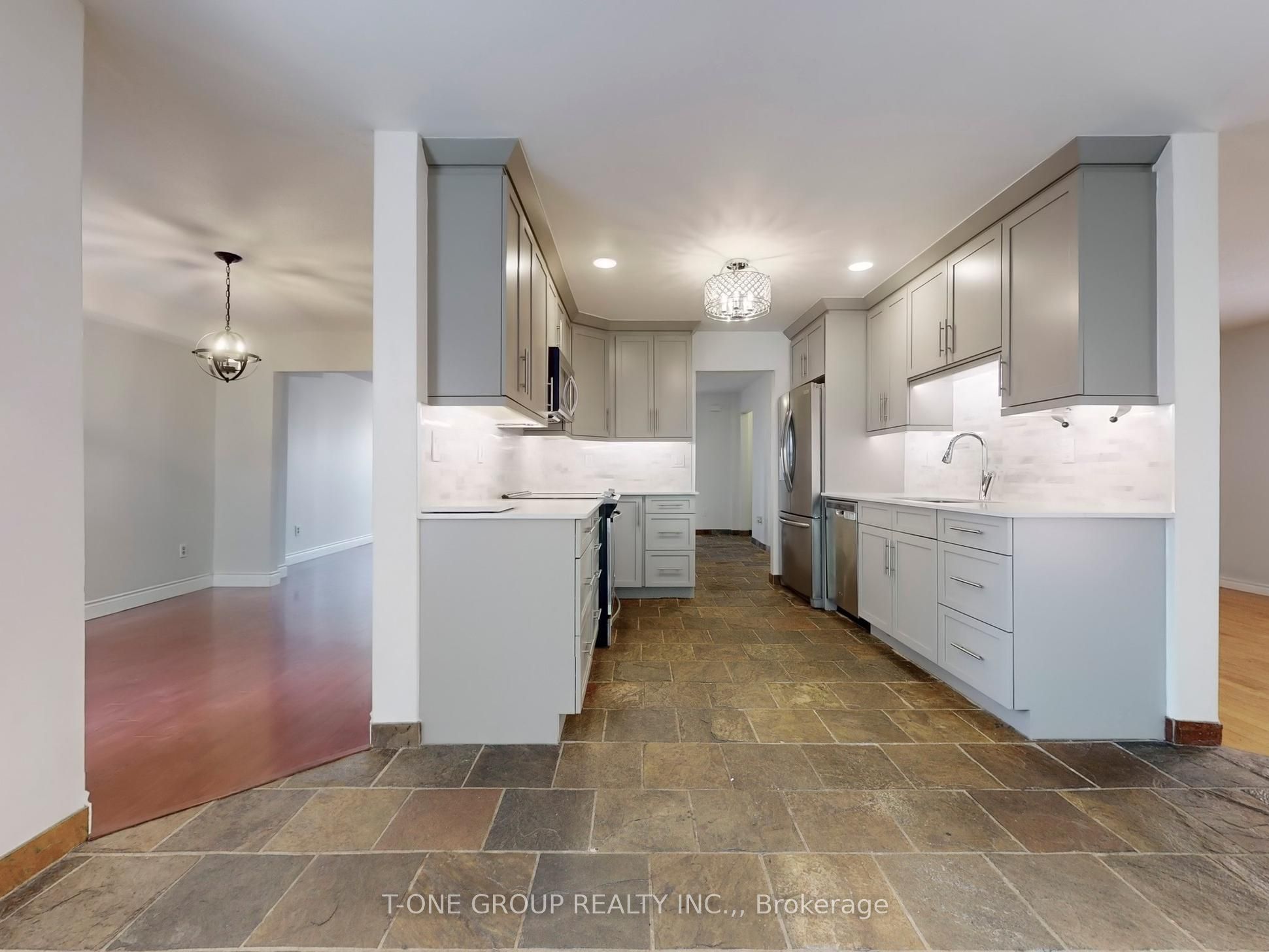 MLS #W12386212 image #13