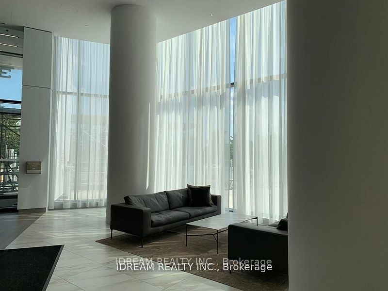 MLS #W12386504 image #12