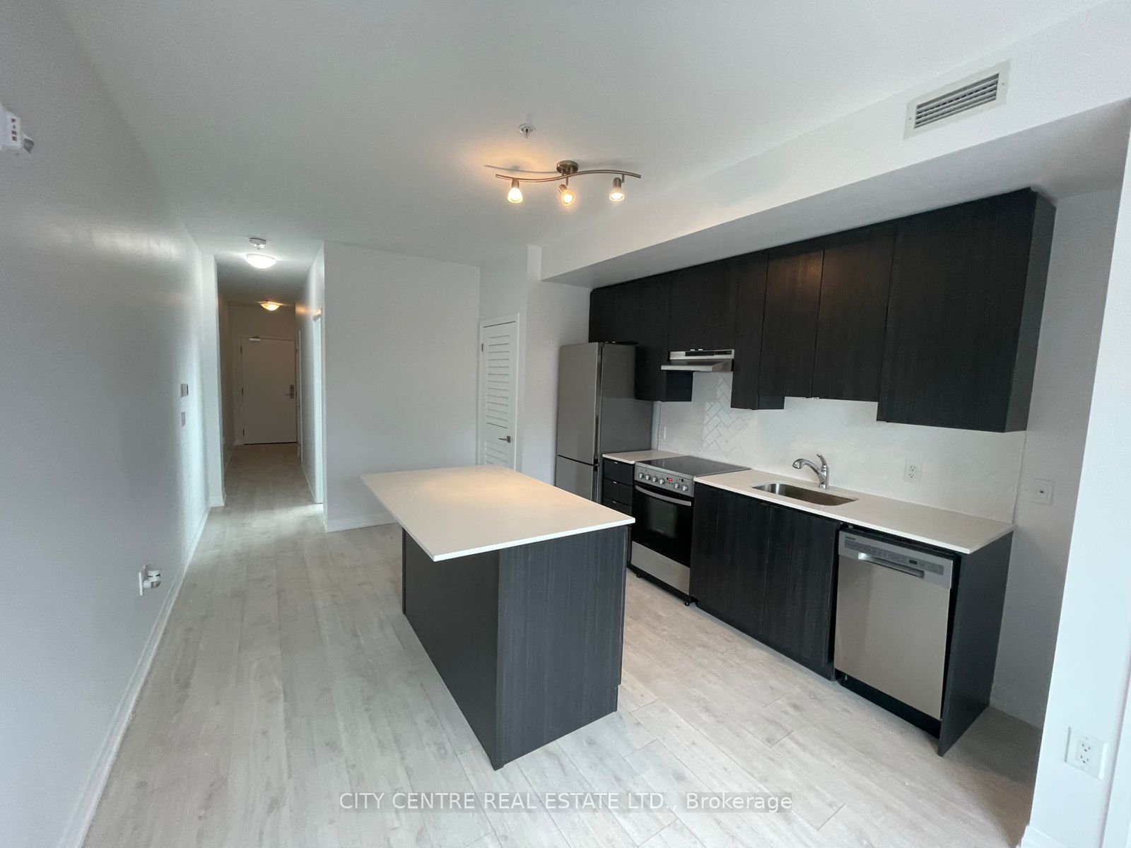 MLS #W12386542 image #2