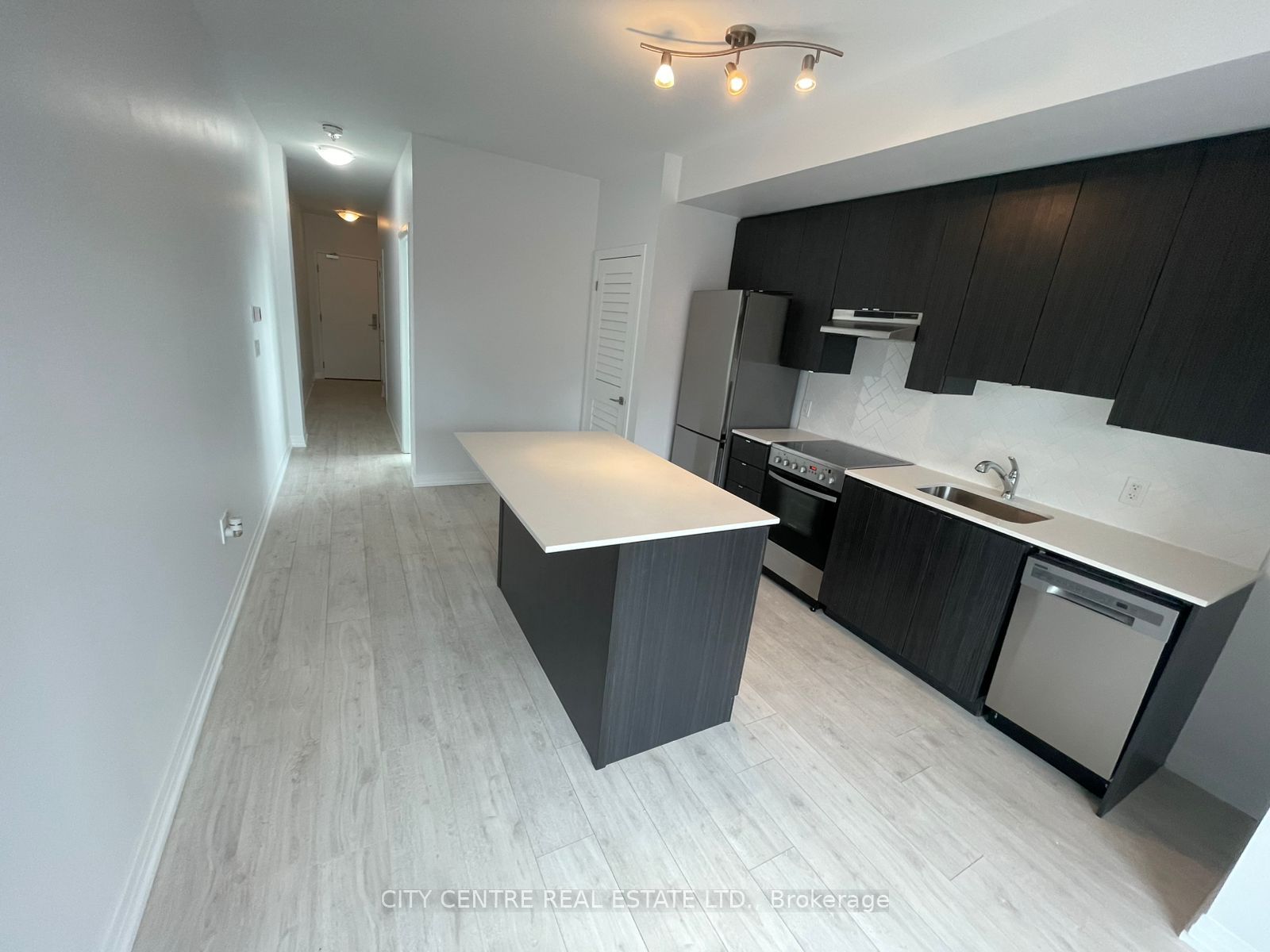 MLS #W12386542 image #6