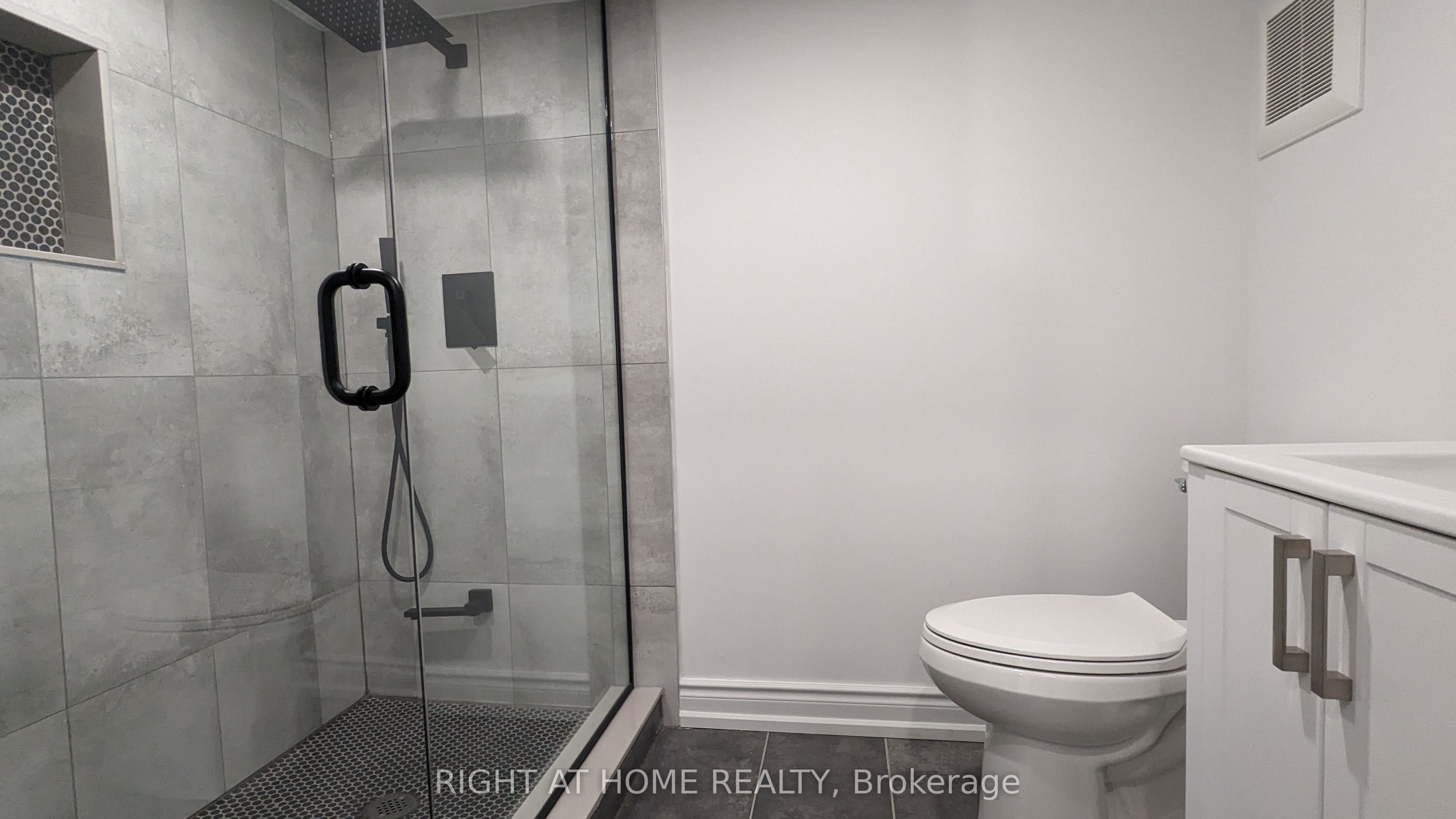 MLS #W12386711 image #9