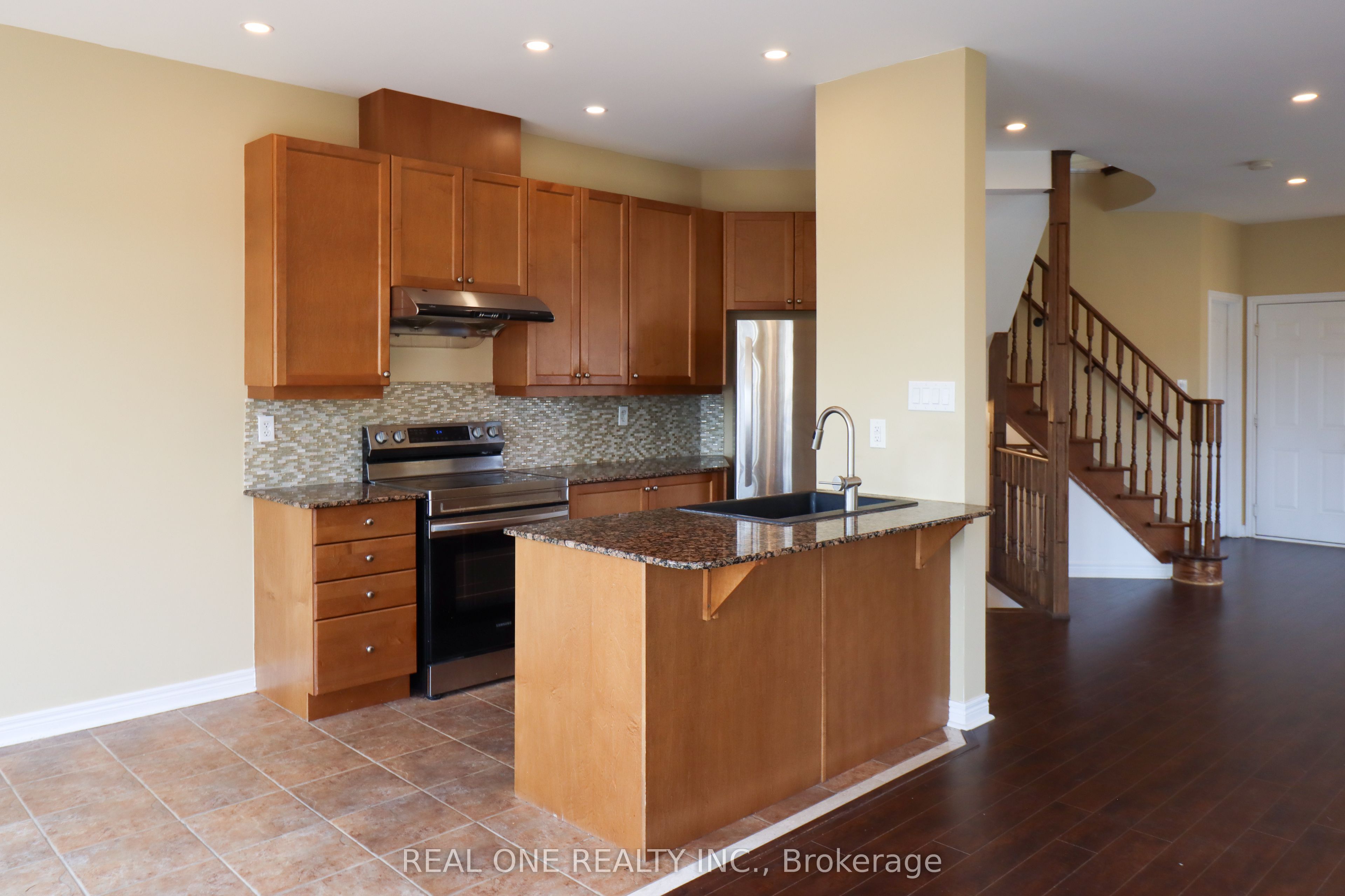 MLS #W12386836 image #10