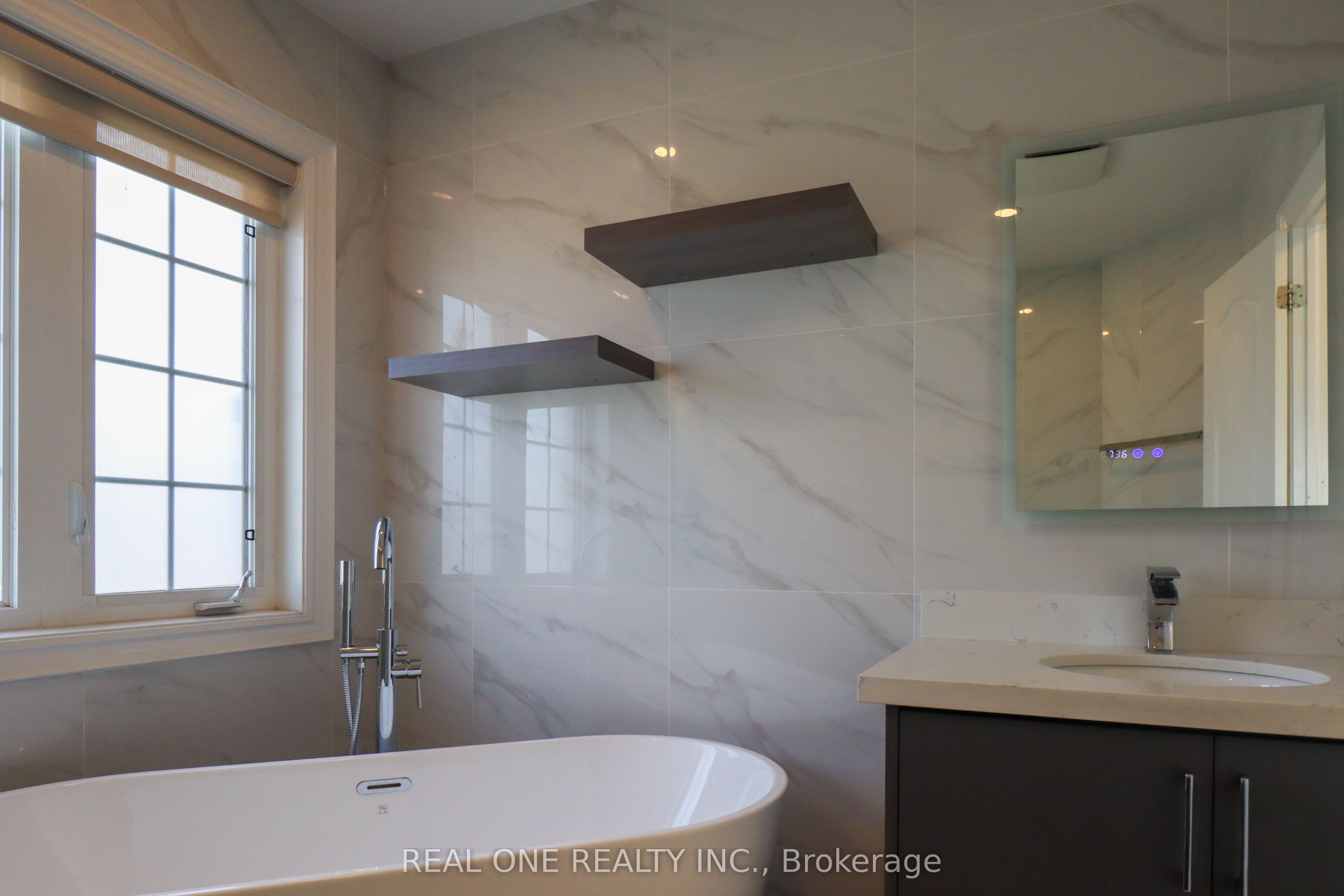 MLS #W12386836 image #22