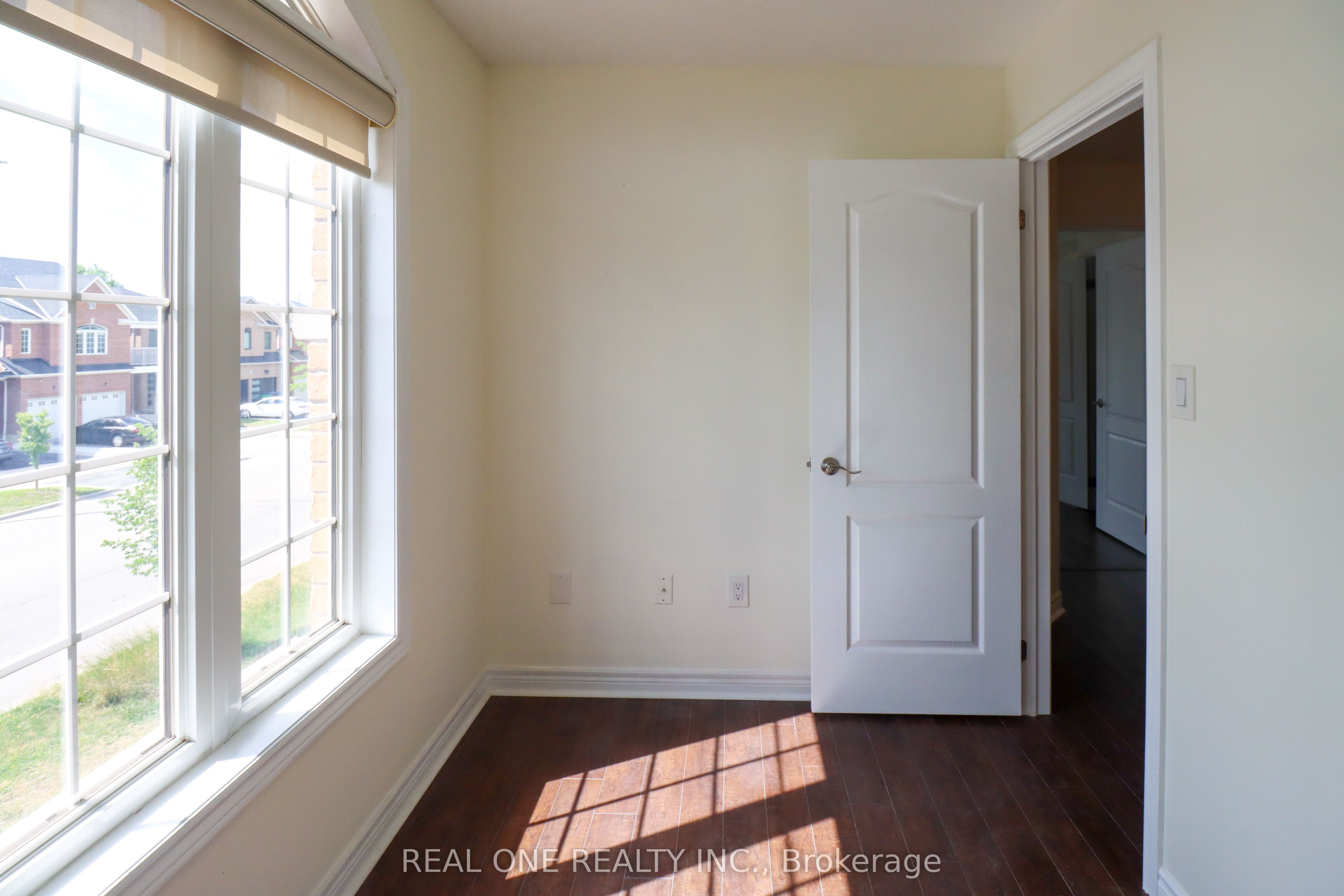 MLS #W12386836 image #26