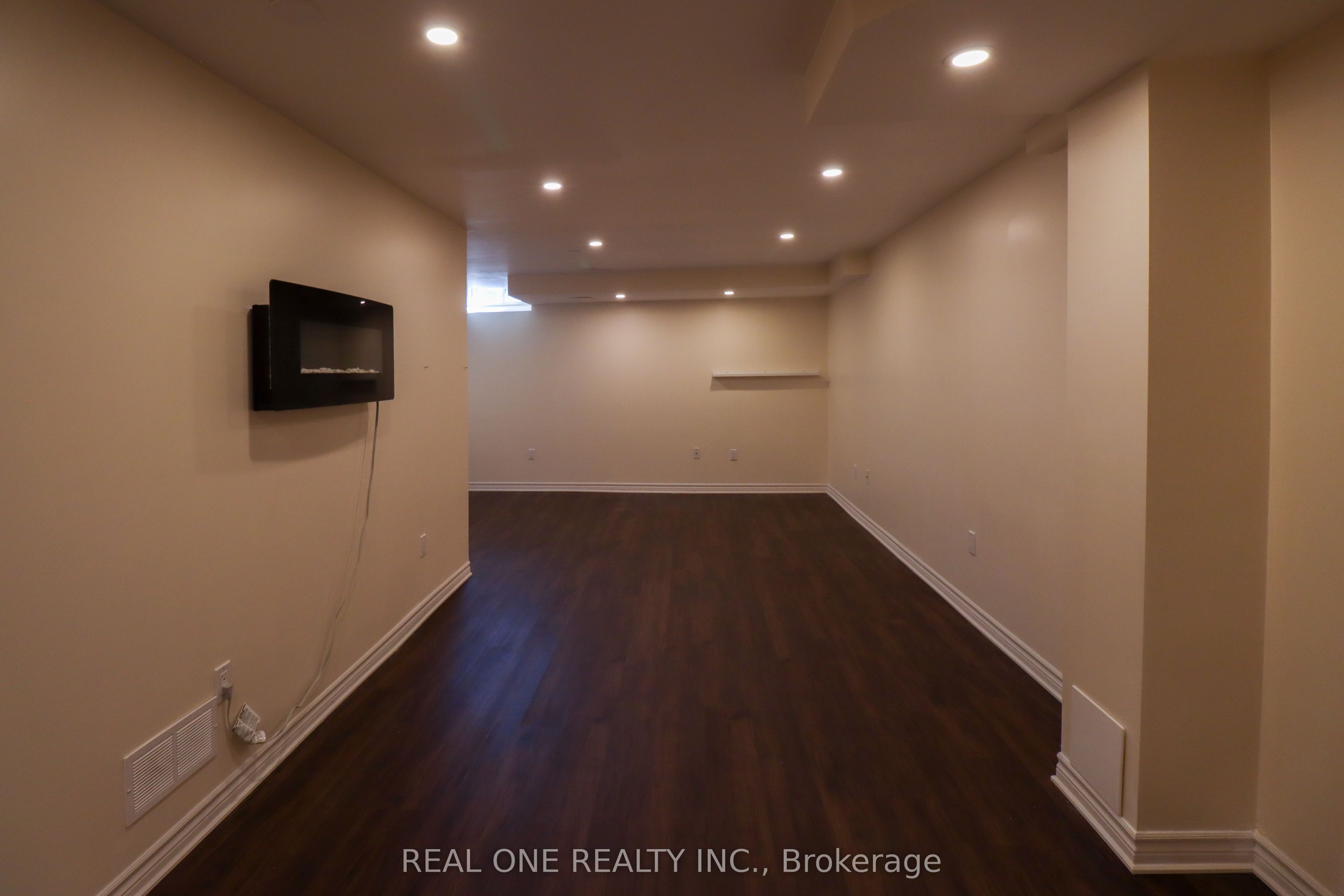 MLS #W12386836 image #32