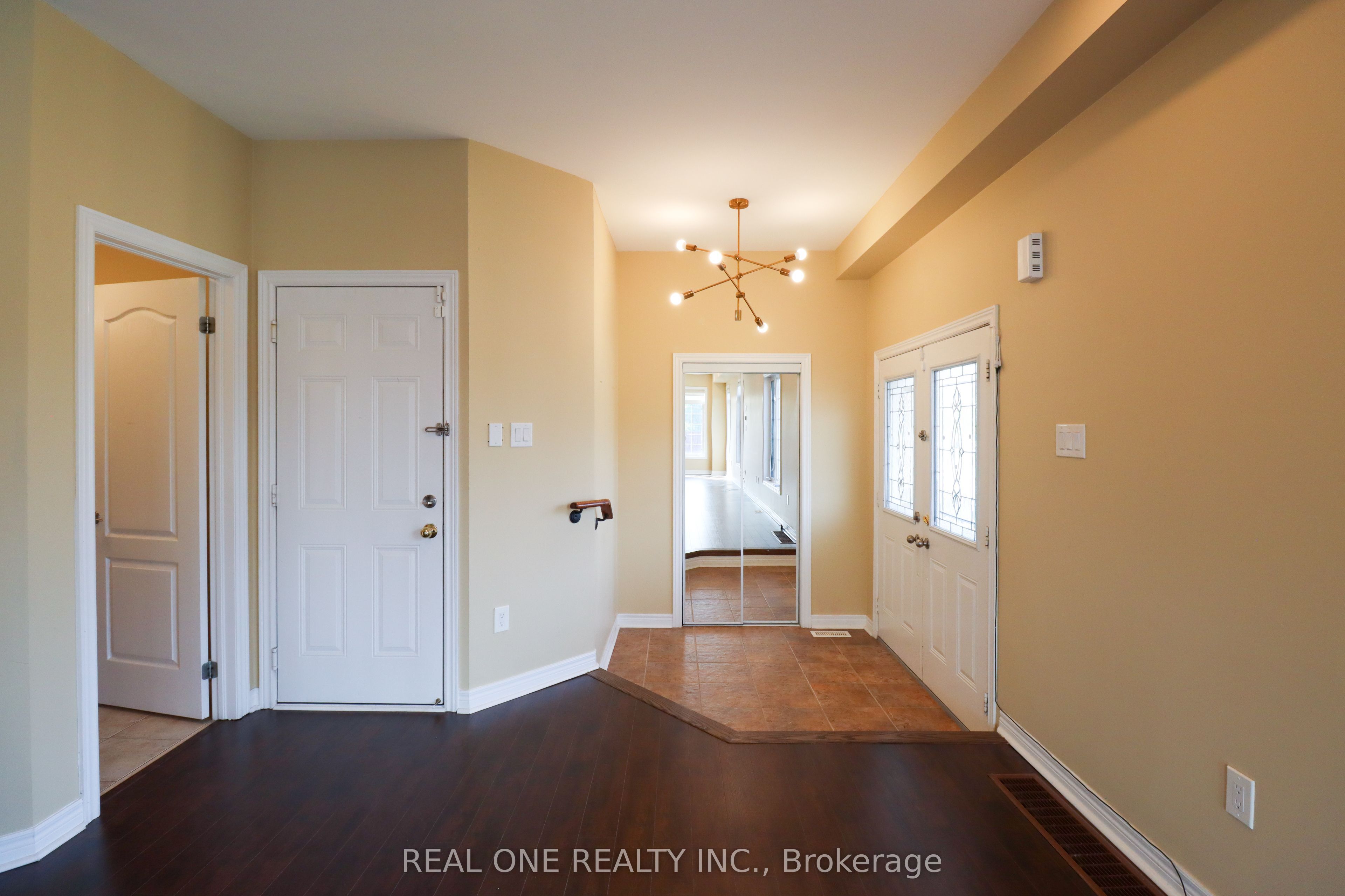 MLS #W12386836 image #5