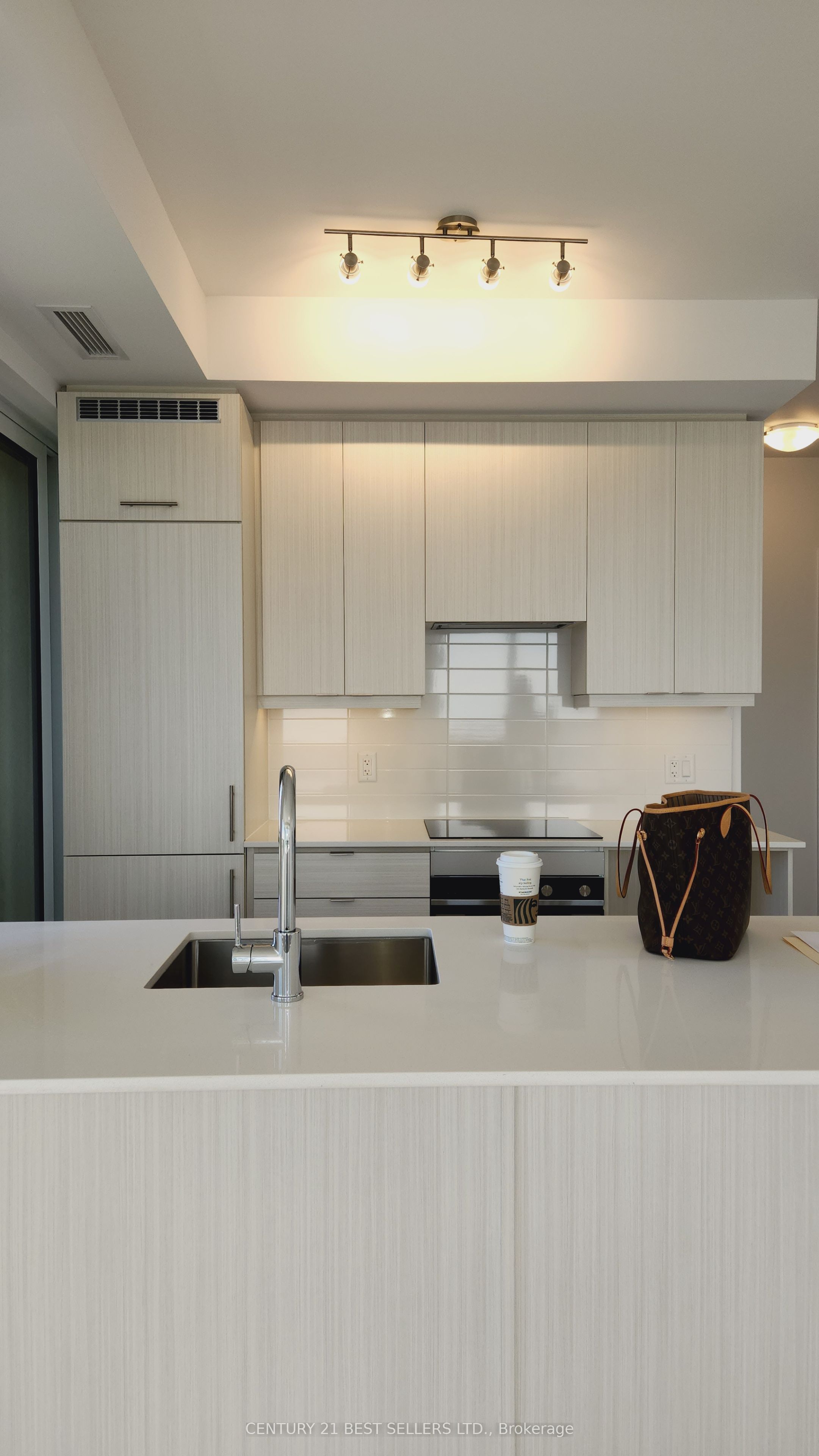 MLS #W12386917 image #2