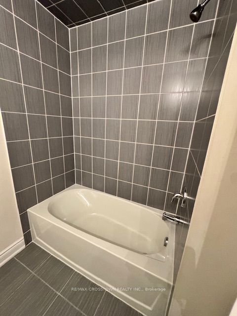 MLS #W12387091 image #9