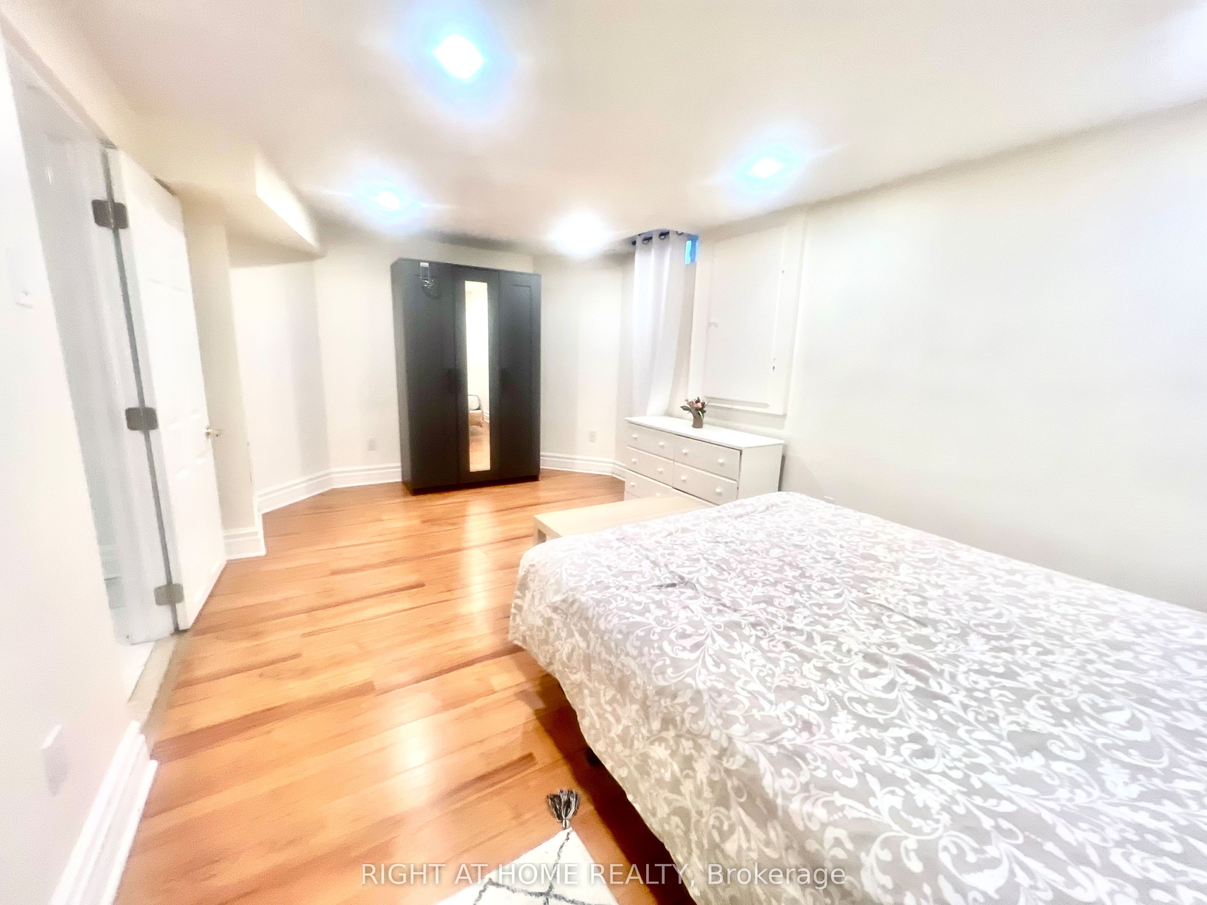 MLS #W12387165 image #4