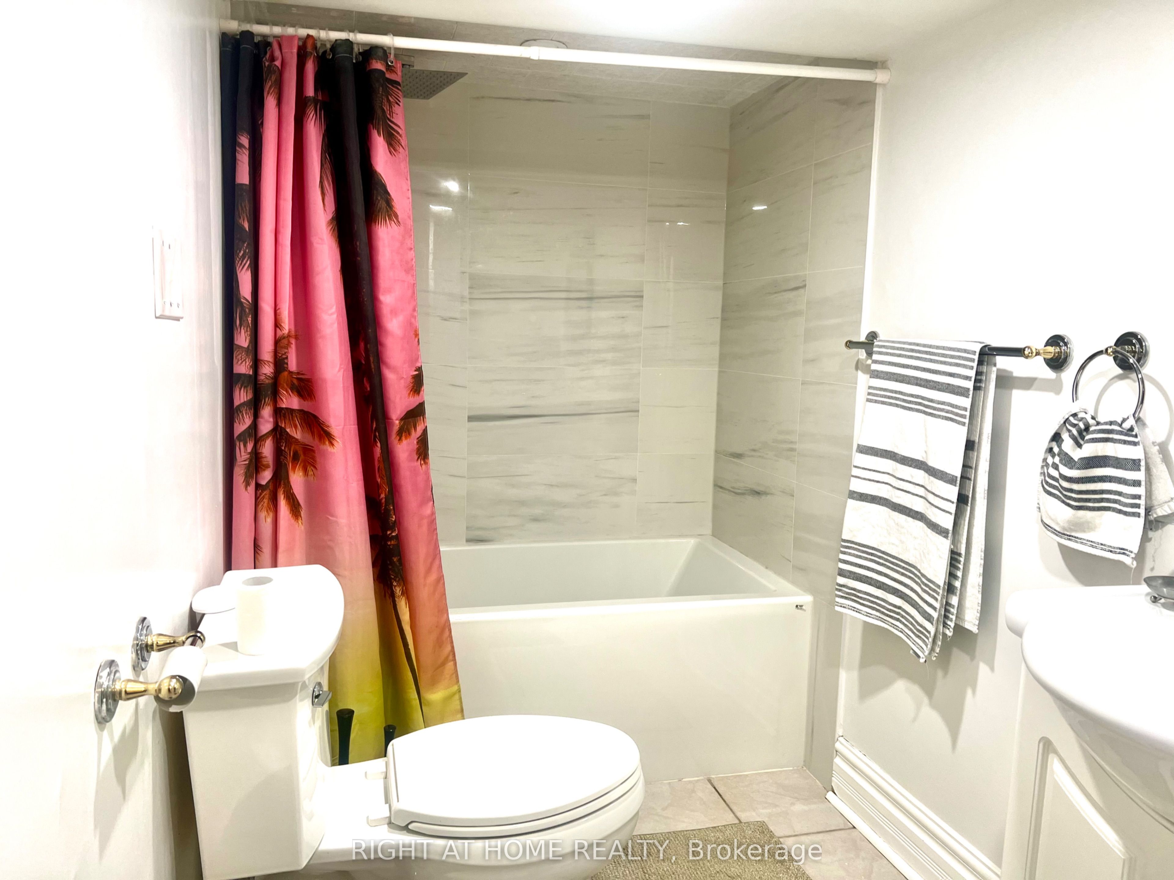 MLS #W12387165 image #9