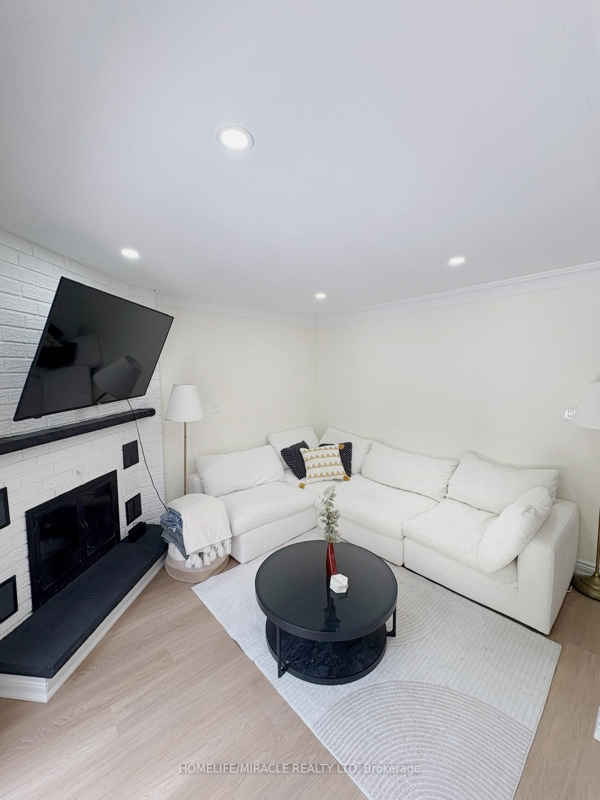 MLS #W12387242 image #5