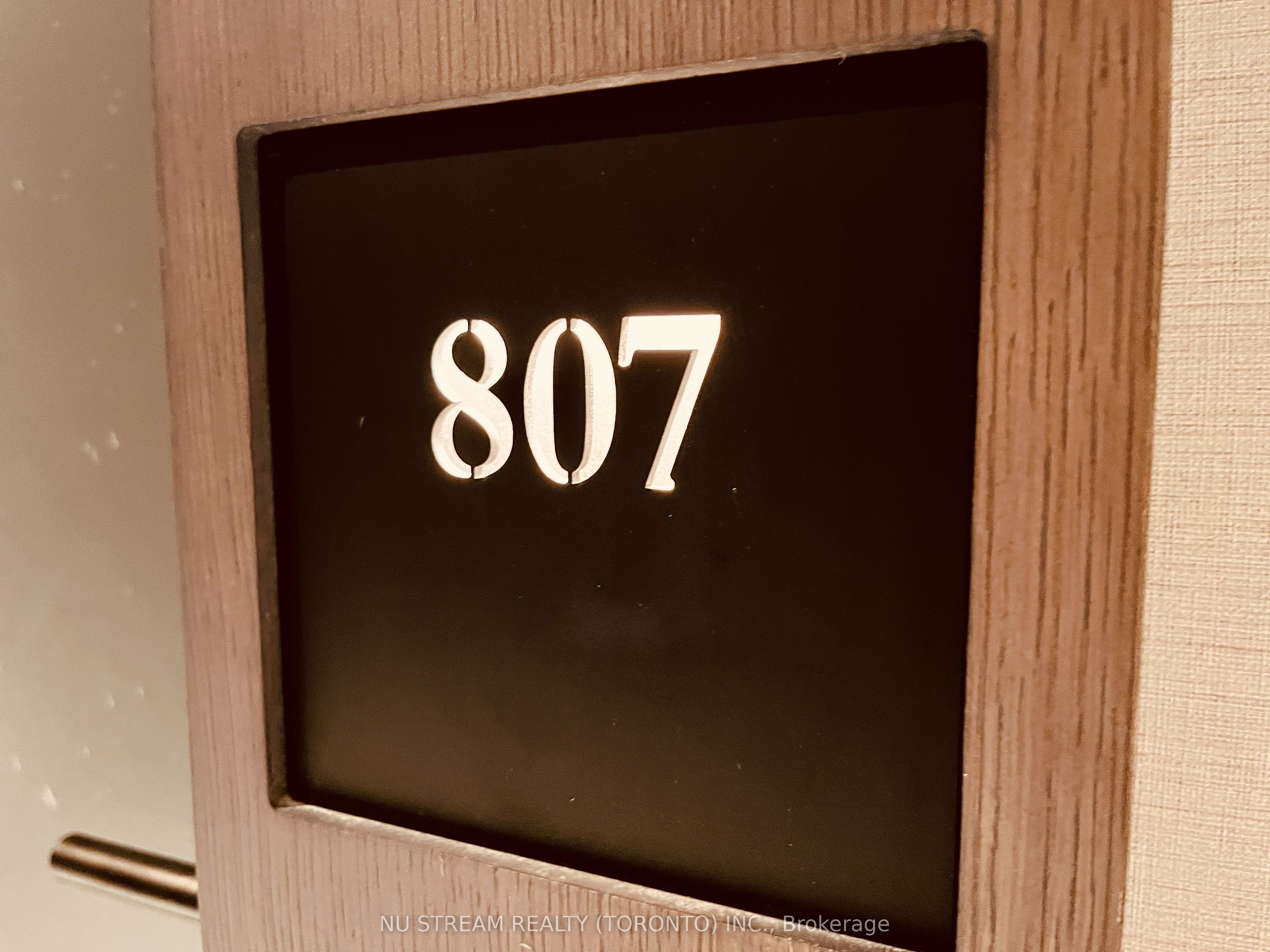 MLS #W12387255 image #2