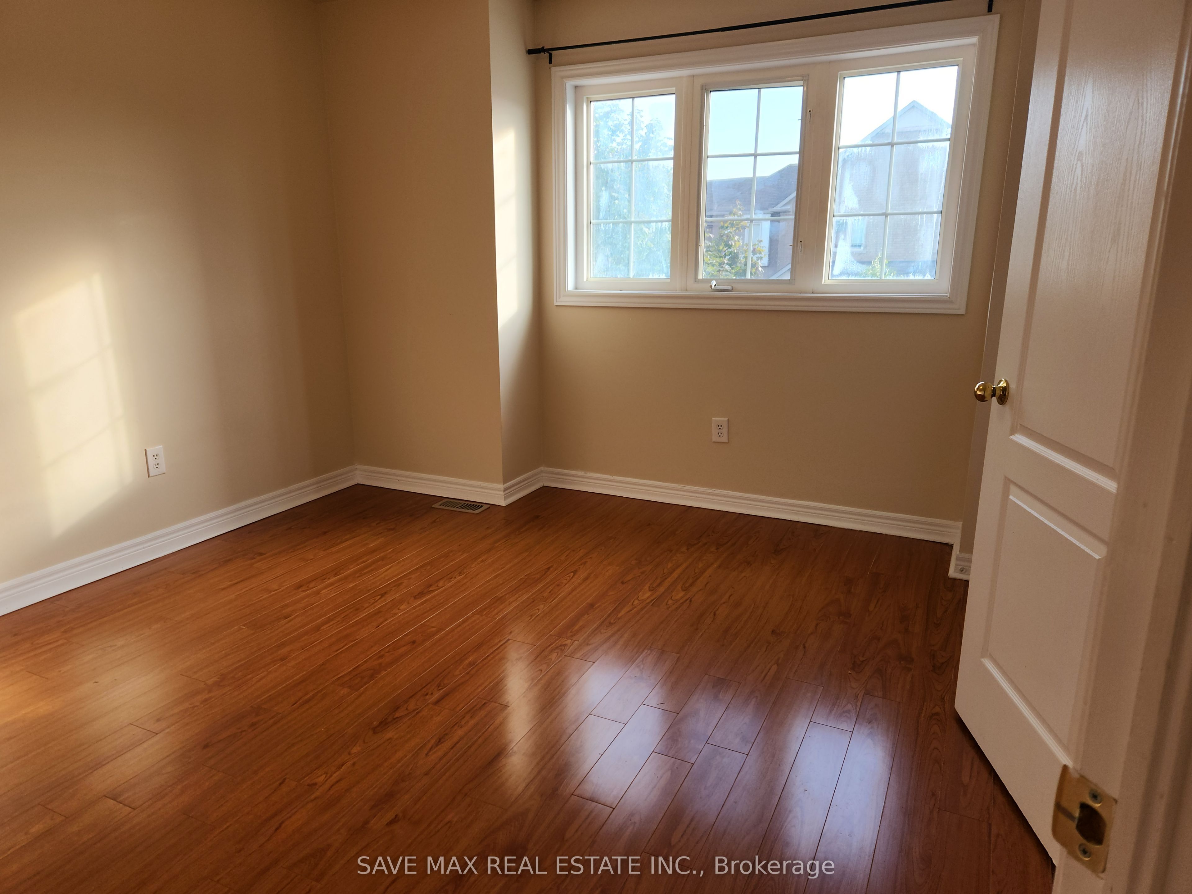 MLS #W12387268 image #3