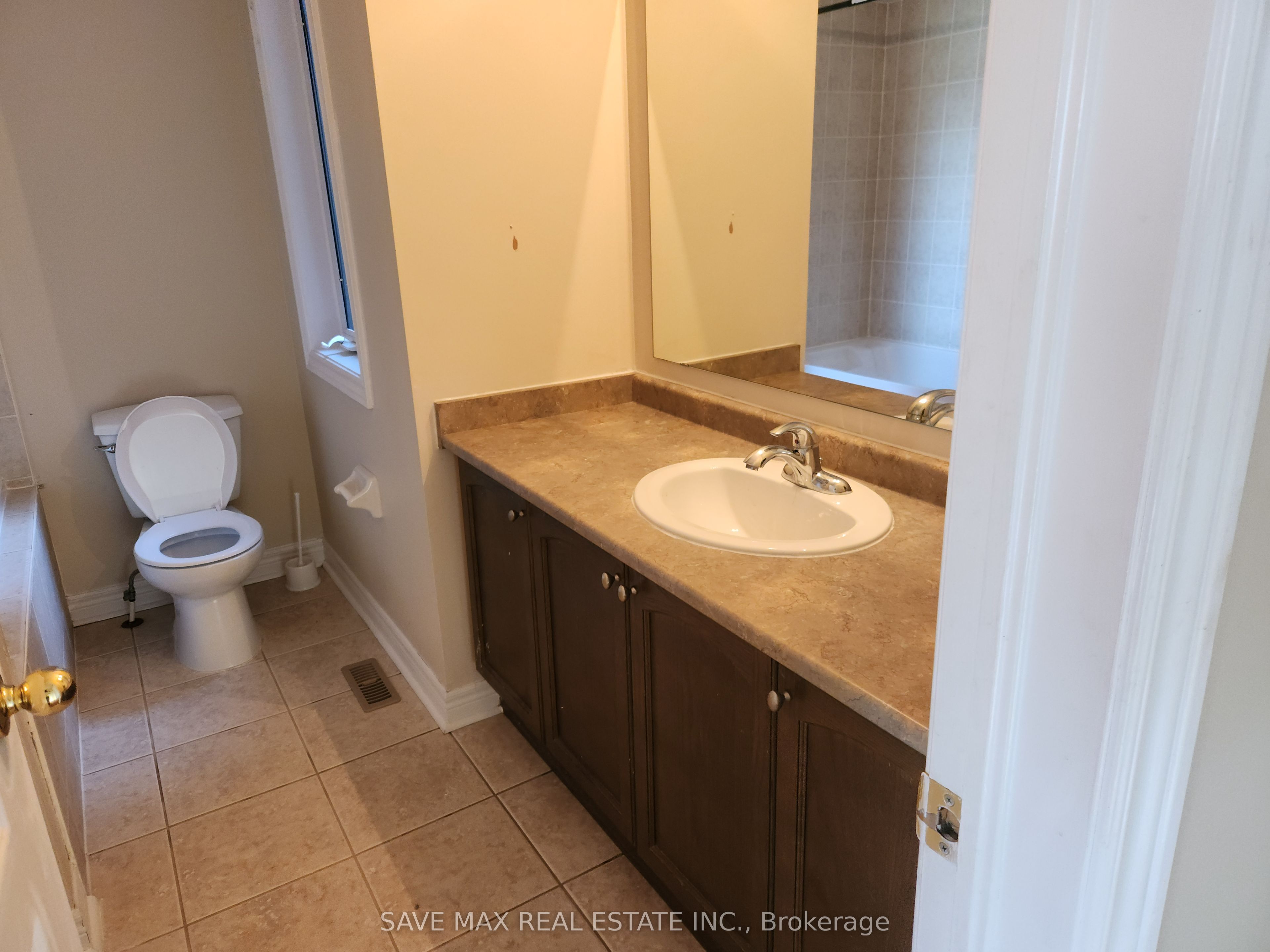 MLS #W12387268 image #8