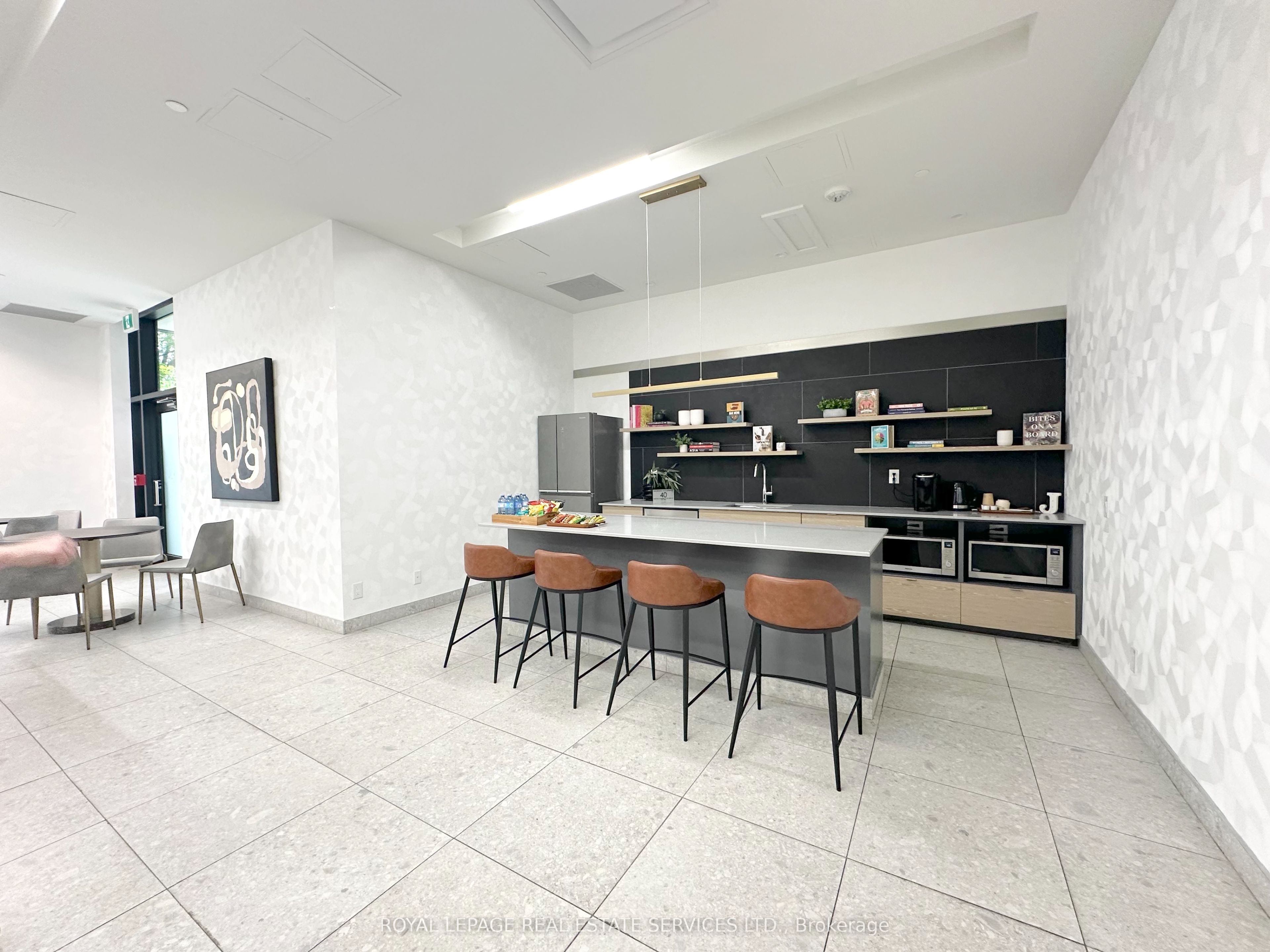 MLS #W12387586 image #20