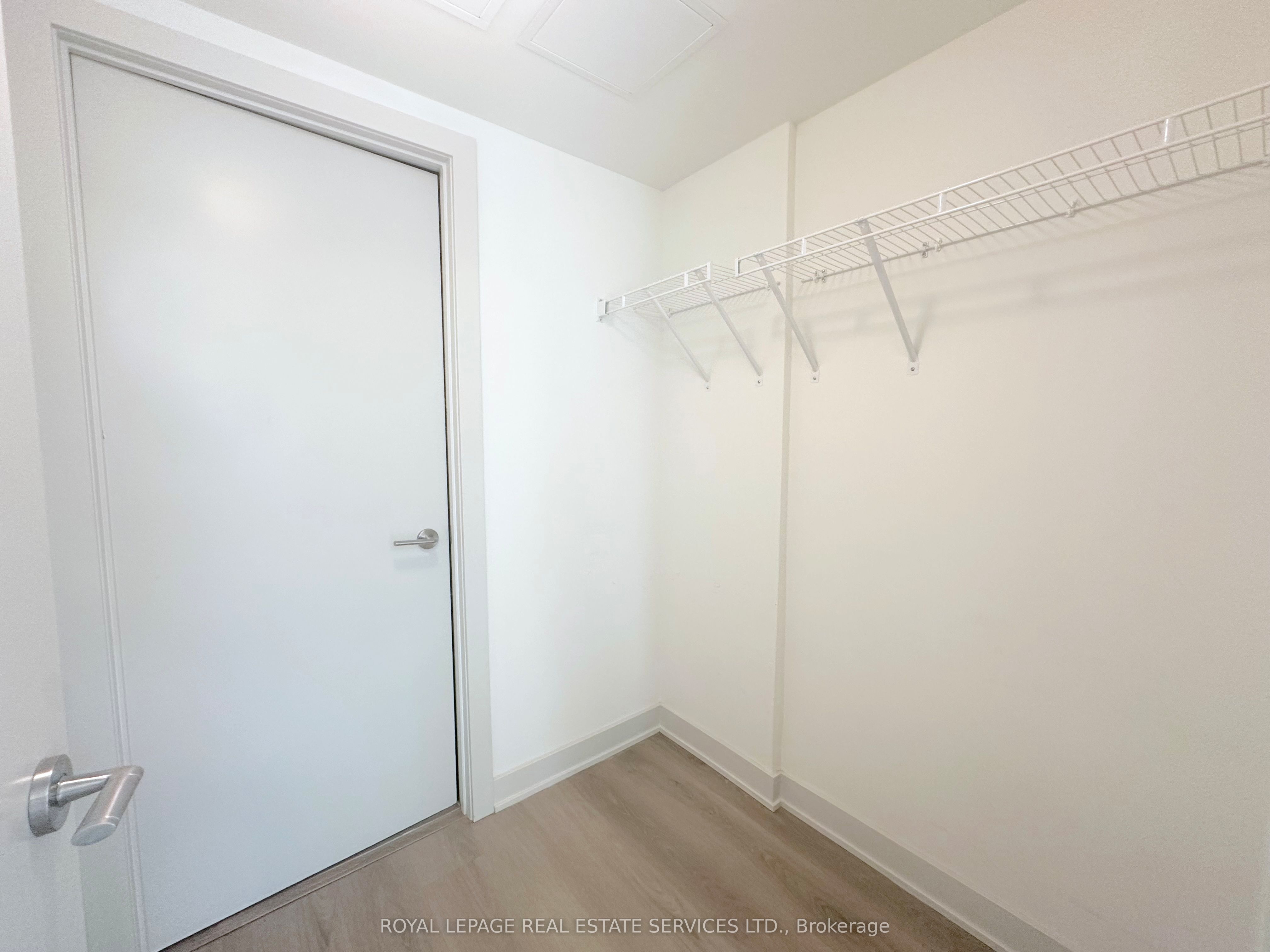 MLS #W12387586 image #9