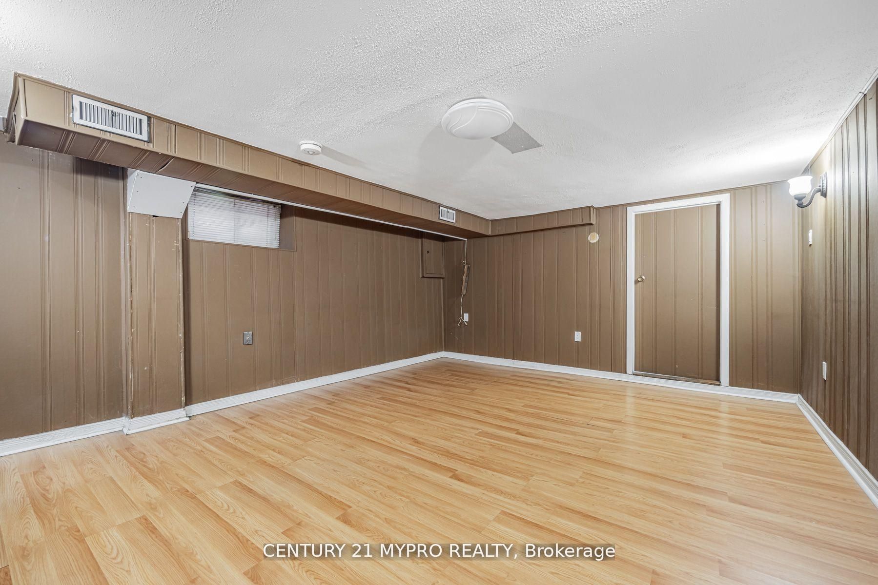 MLS #W12388056 image #21