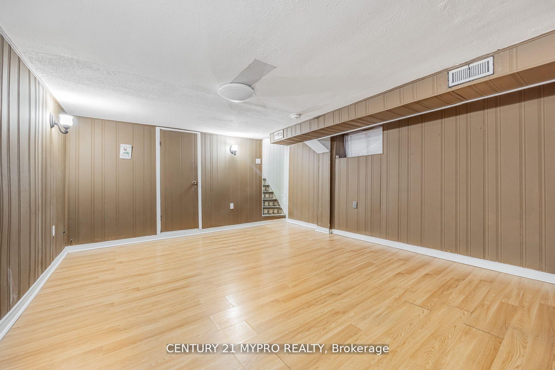 MLS #W12388056 image #23