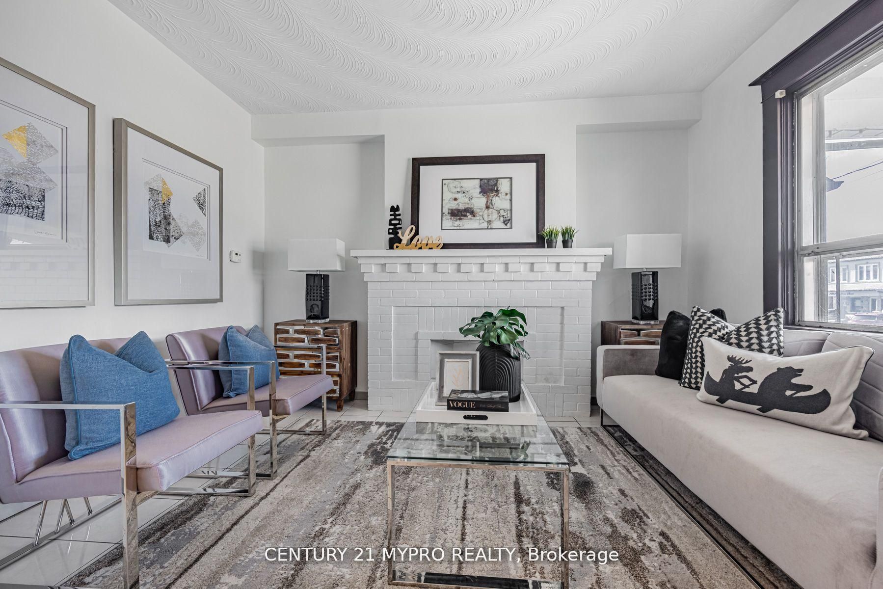 MLS #W12388056 image #3