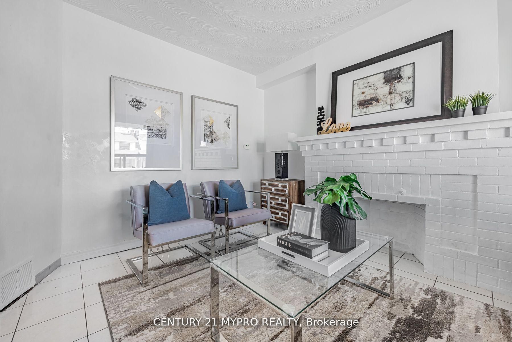 MLS #W12388056 image #5