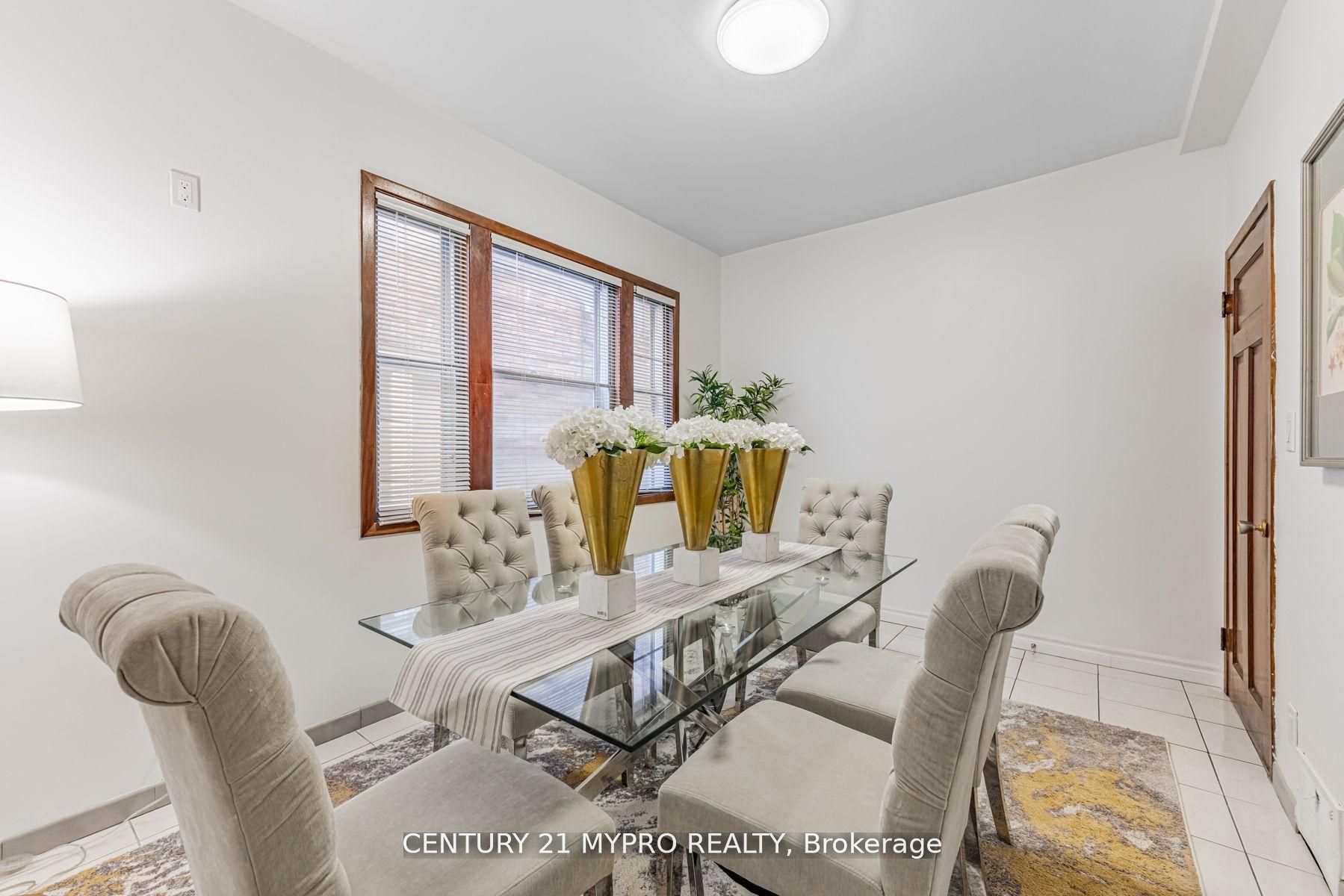 MLS #W12388056 image #8