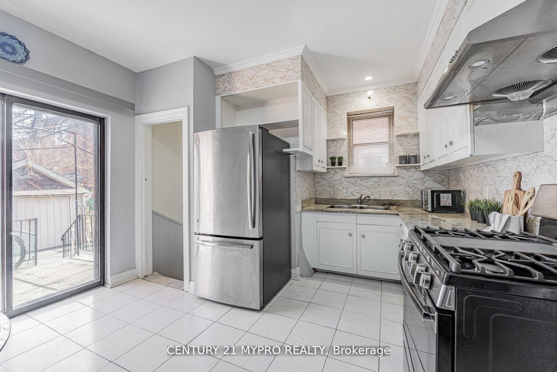 MLS #W12388056 image #9