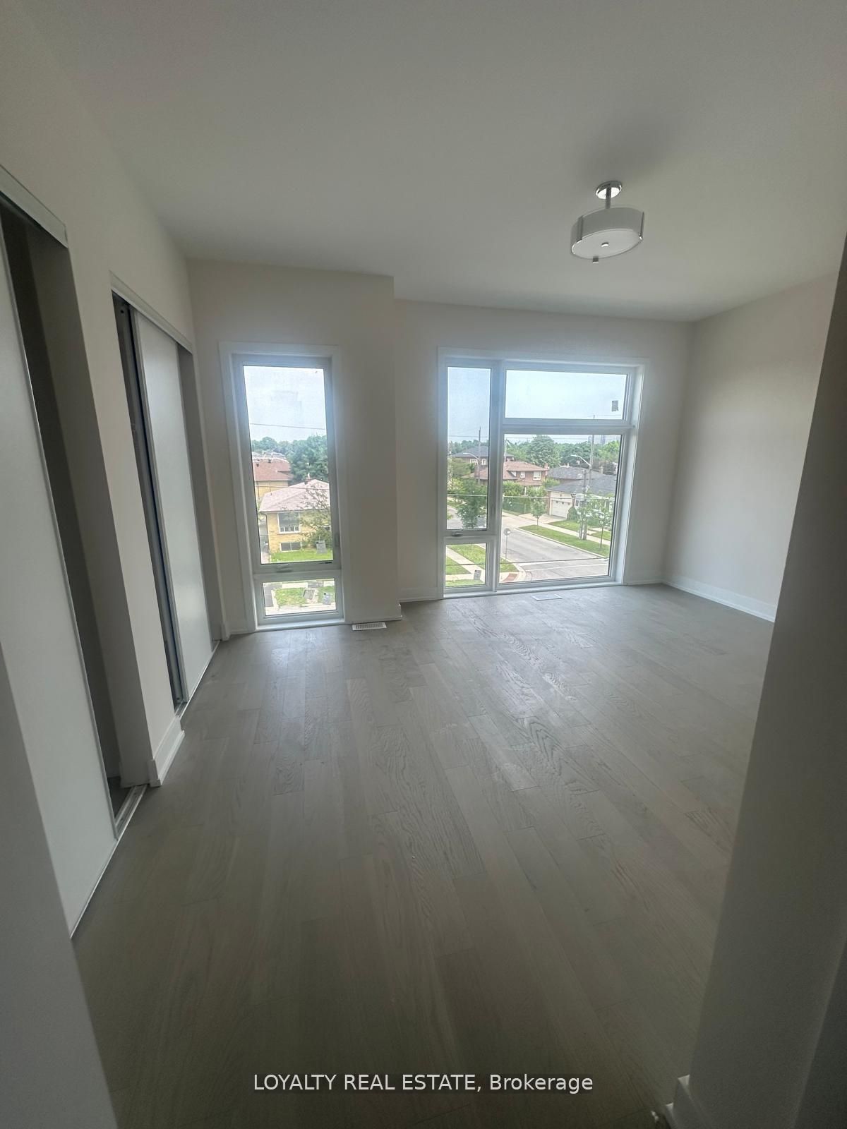 MLS #W12388101 image #8