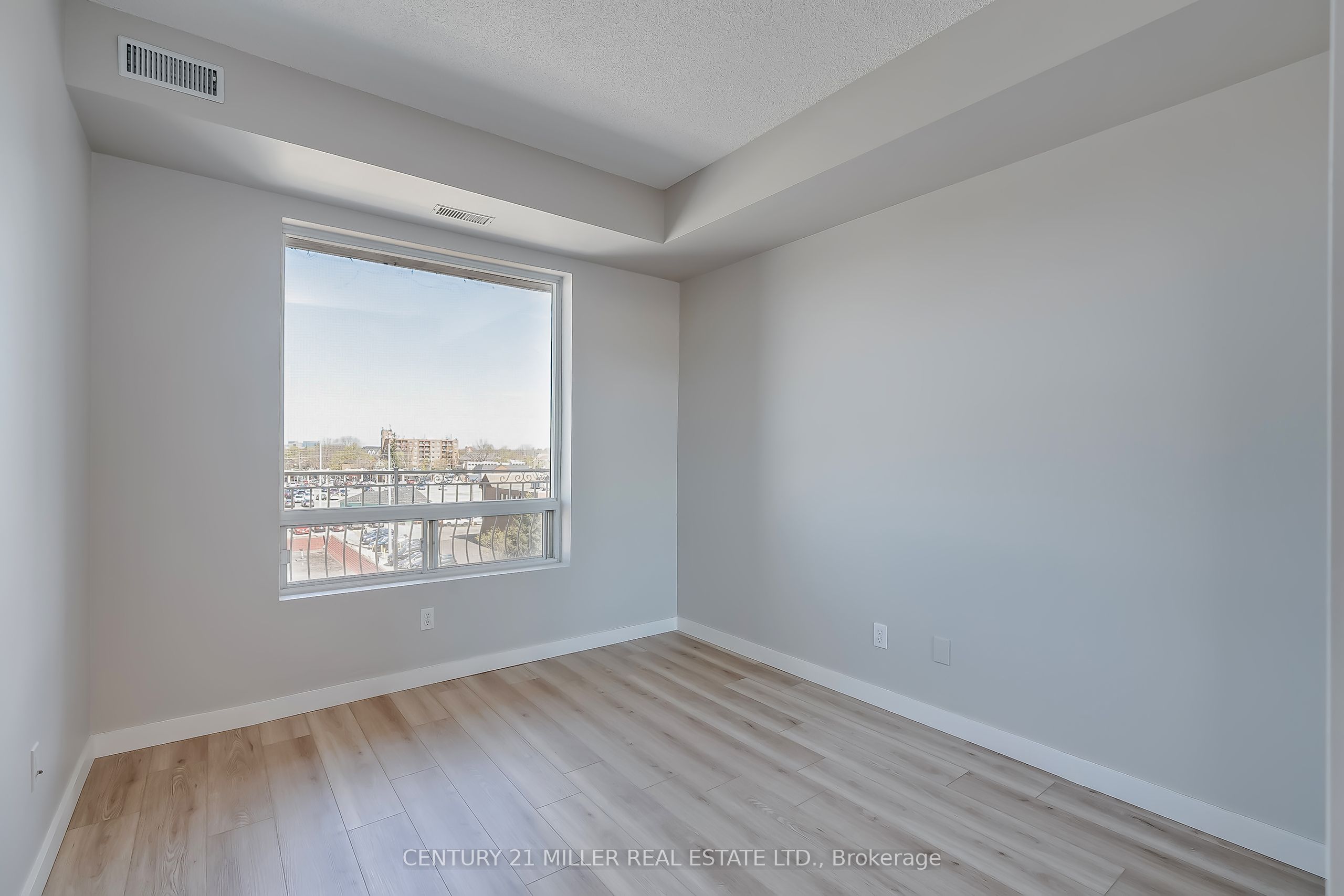 MLS #W12388412 image #8