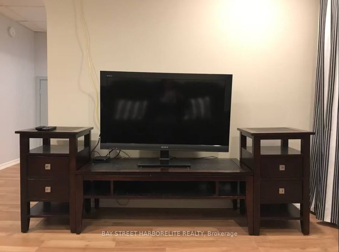 MLS #W12388478 image #3