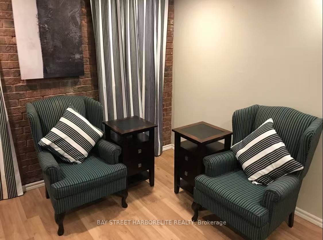 MLS #W12388478 image #4