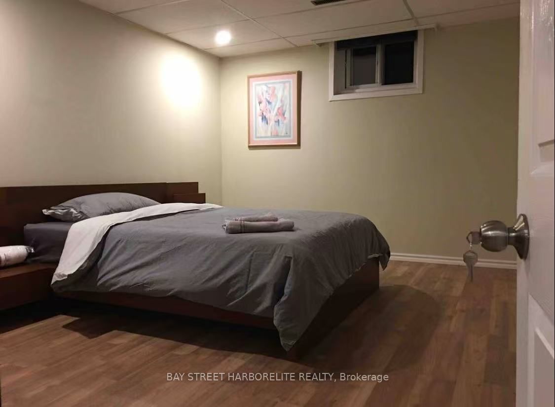 MLS #W12388478 image #5