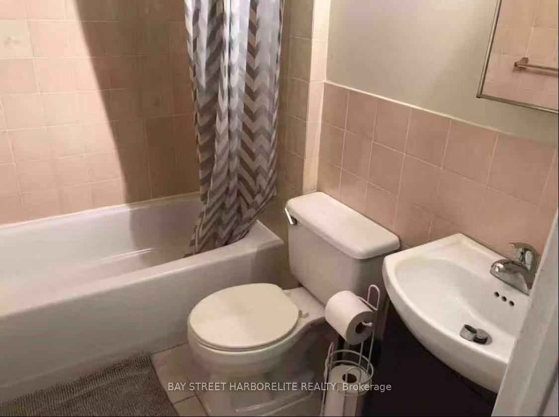 MLS #W12388478 image #6