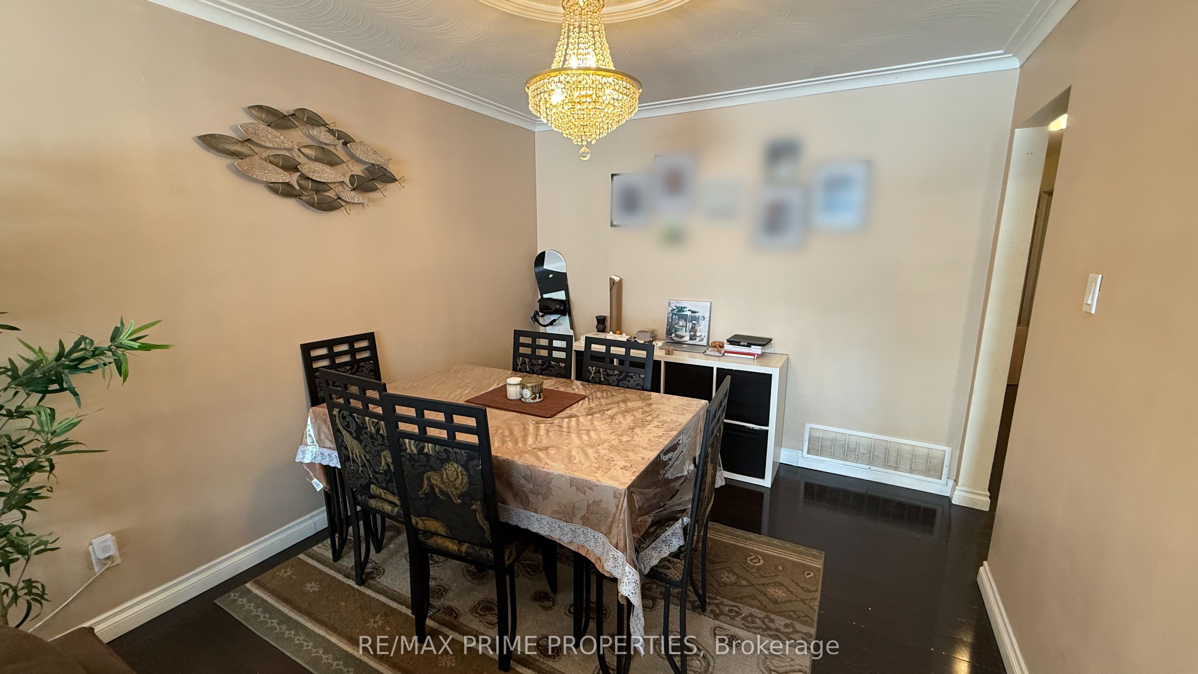 MLS #W12388550 image #5