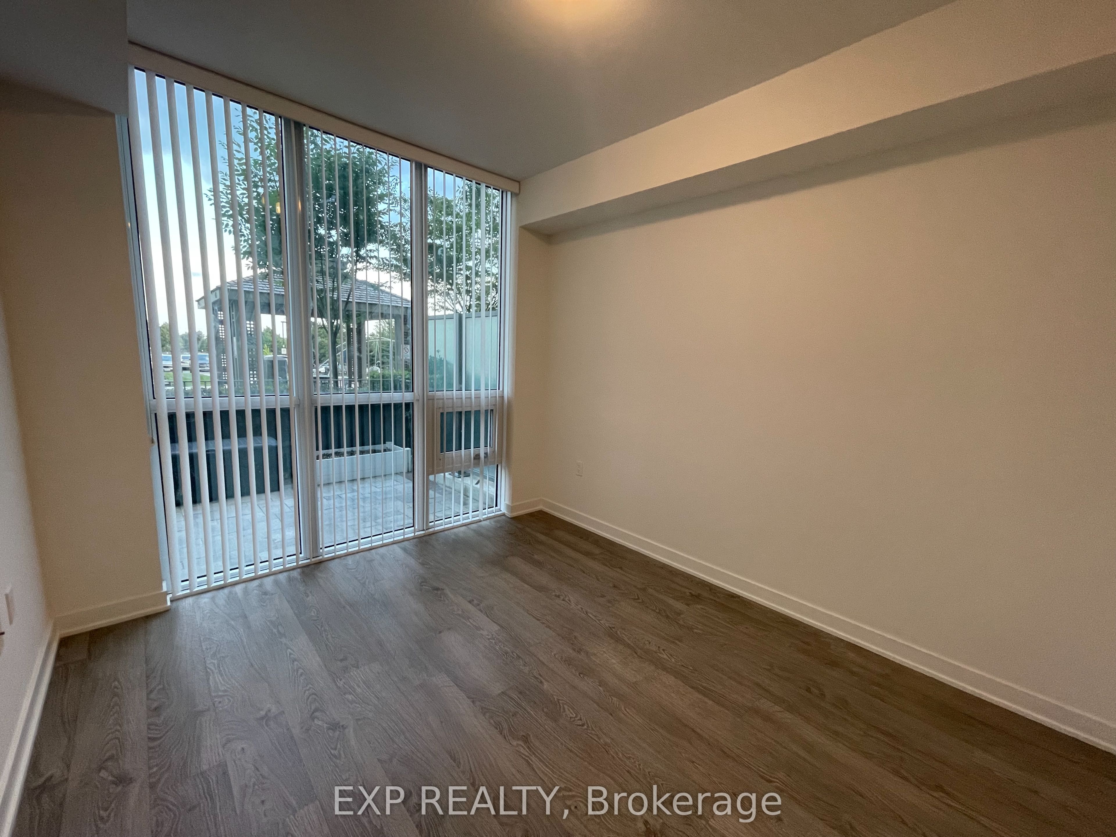 MLS #W12388587 image #11