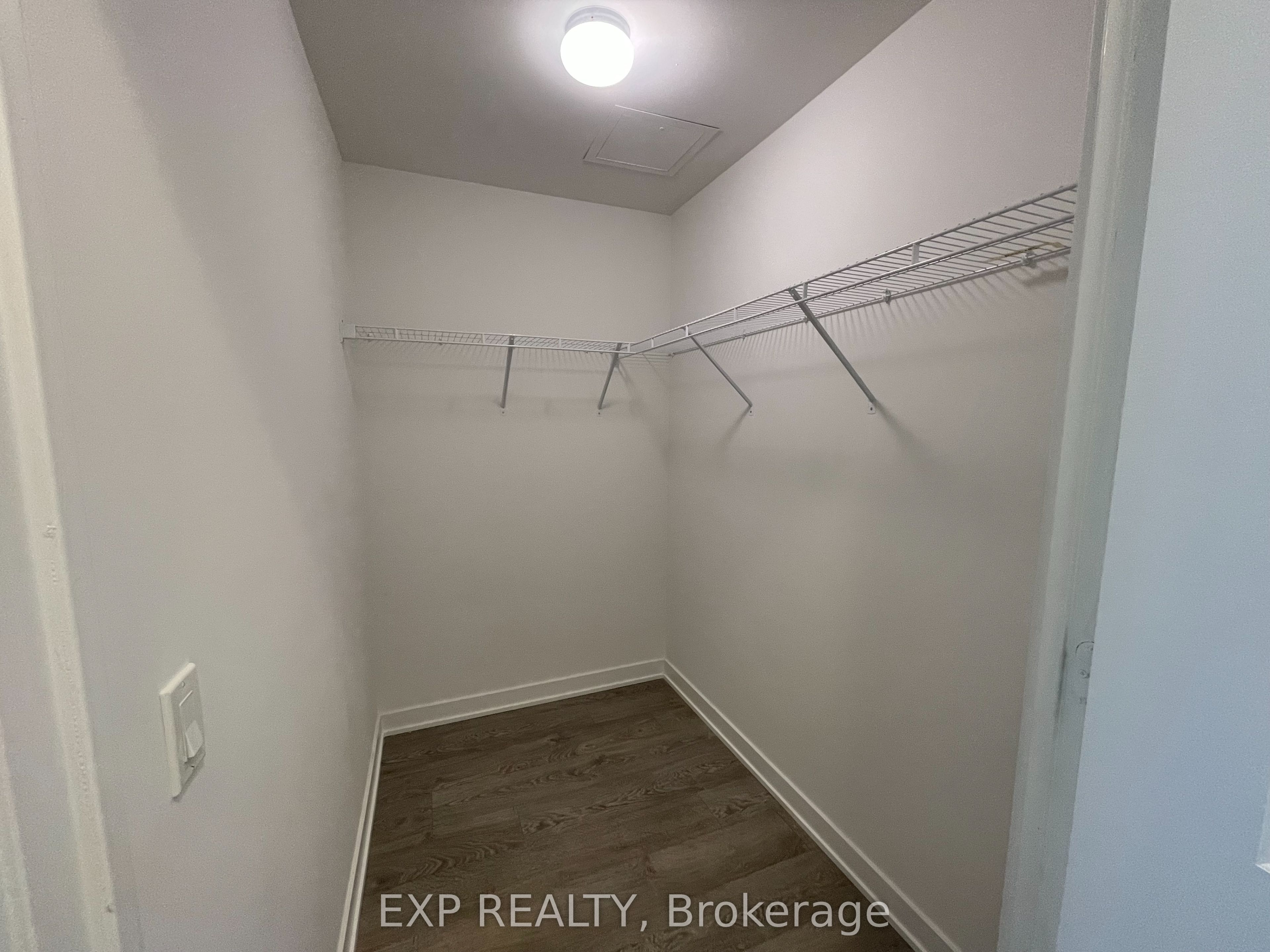 MLS #W12388587 image #13