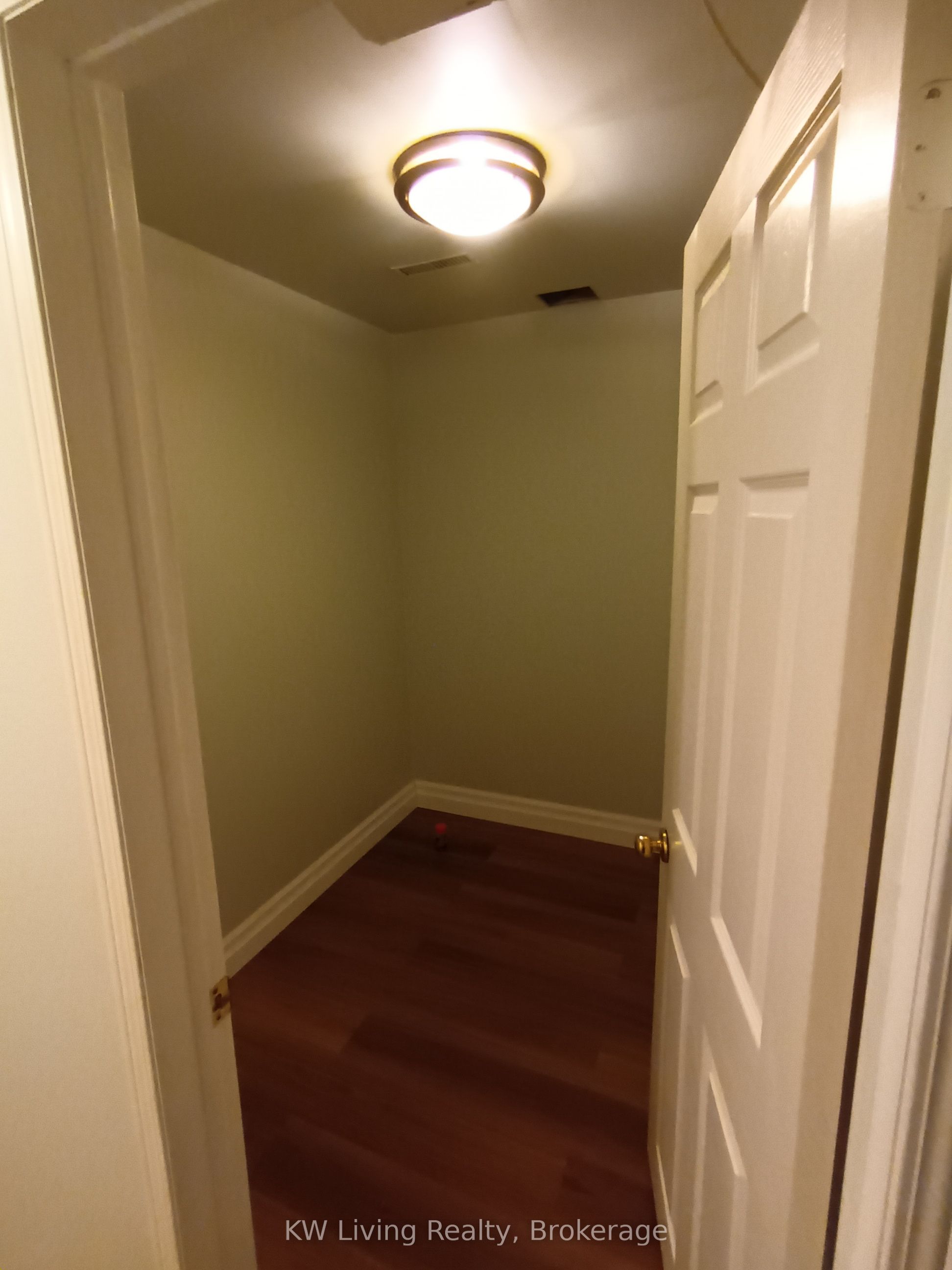 MLS #W12388624 image #11