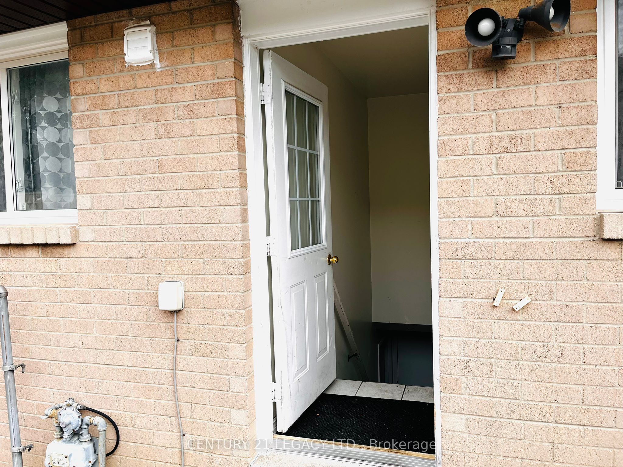 MLS #W12388626 image #3