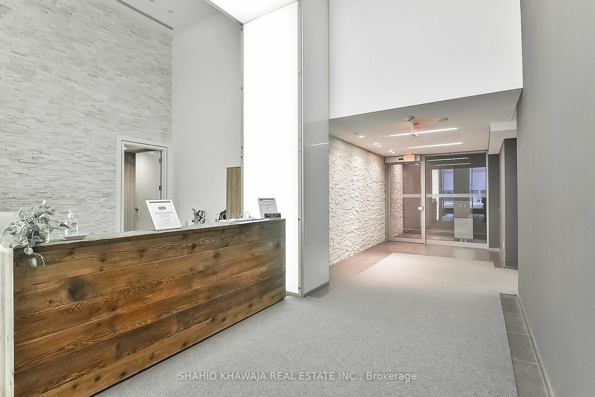 MLS #W12388798 image #3