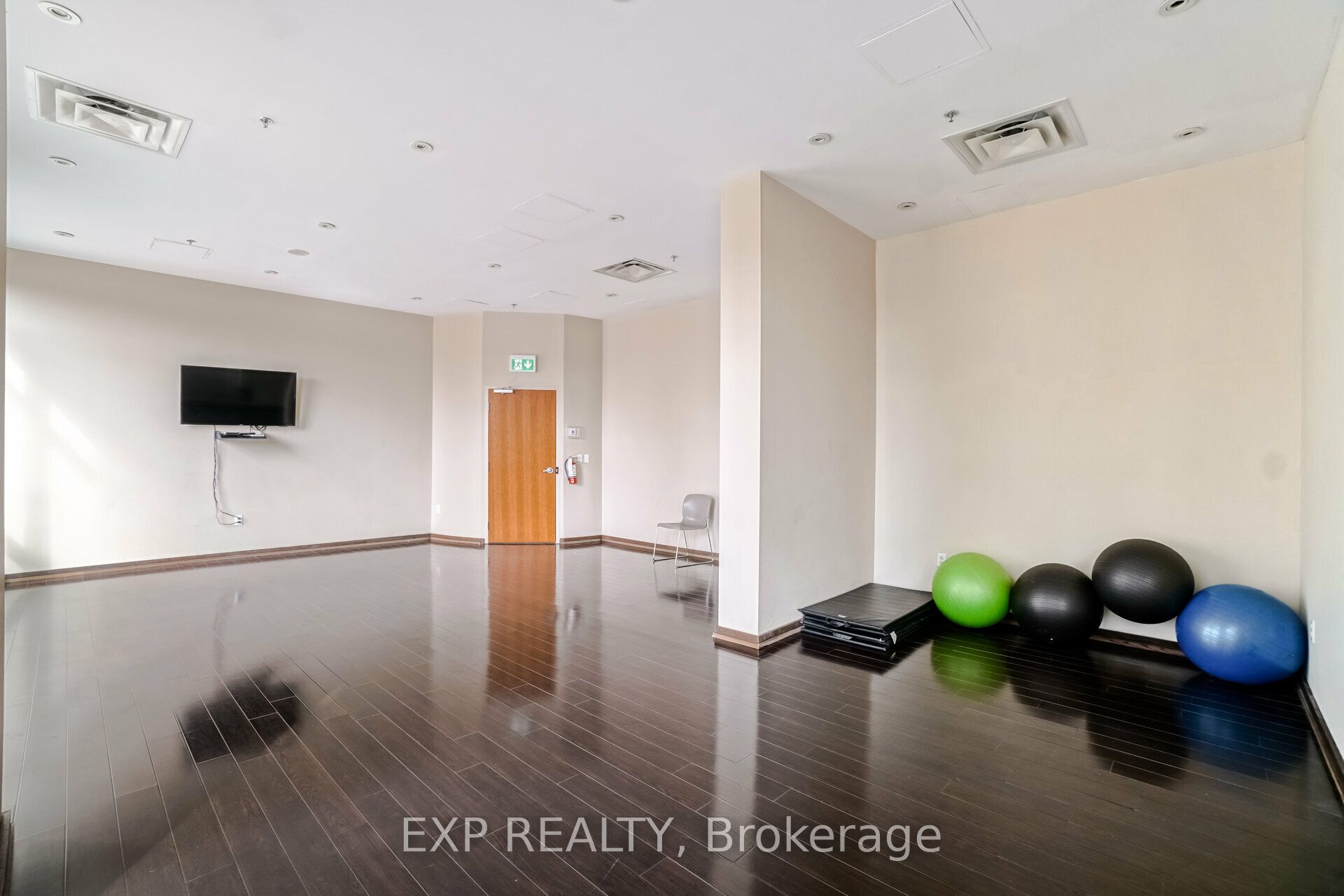 MLS #W12389041 image #27