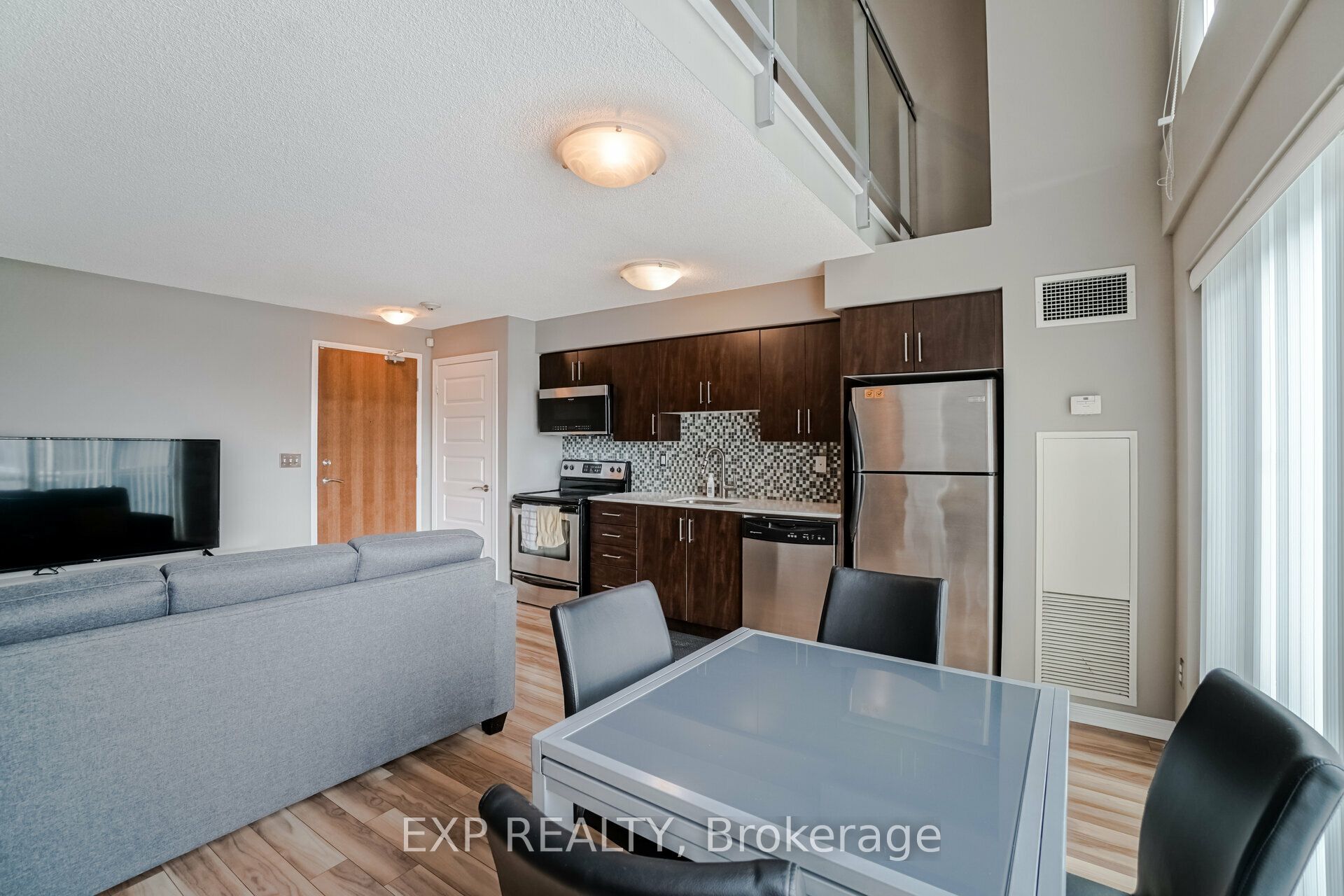 MLS #W12389041 image #8