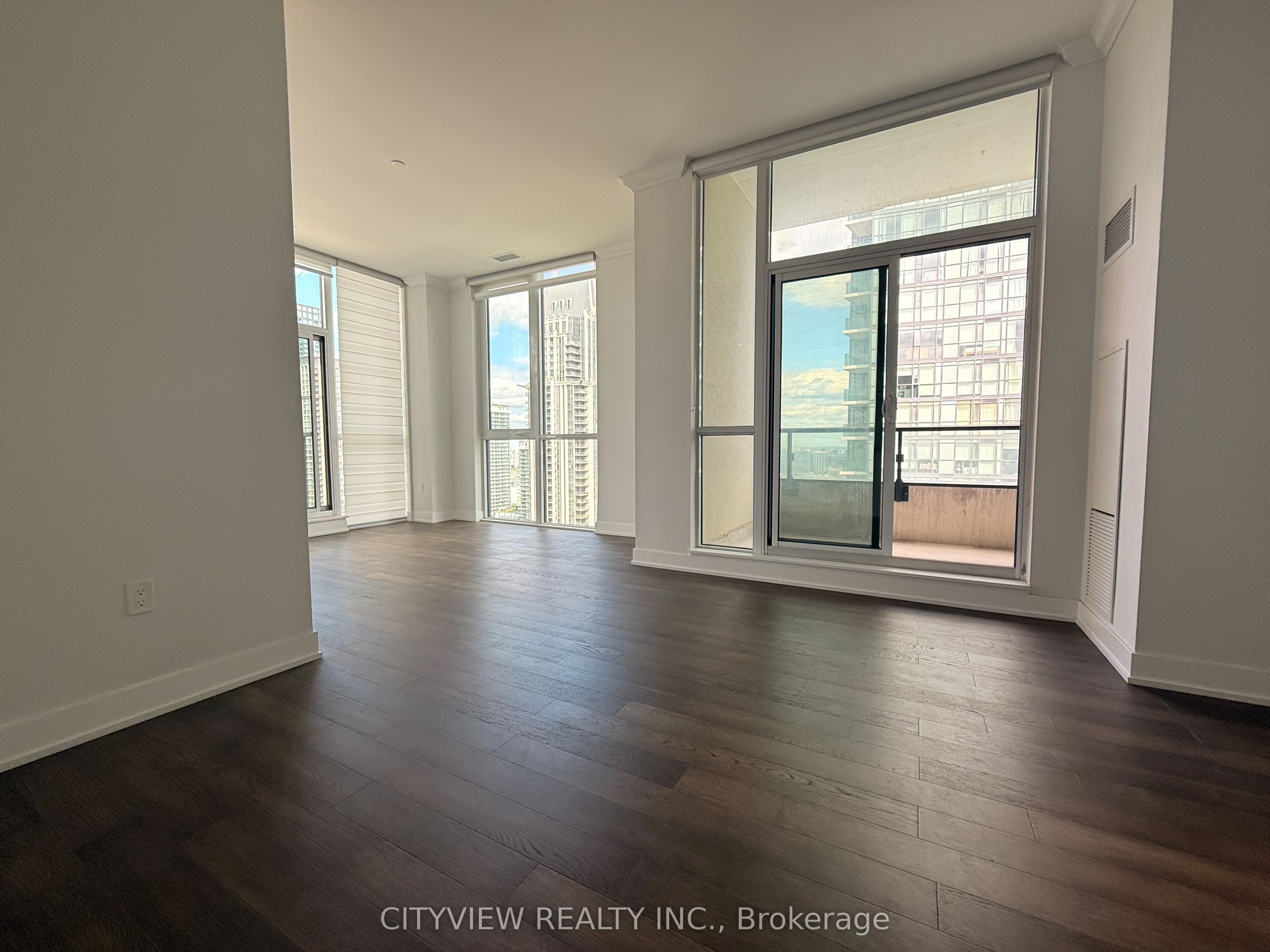 MLS #W12389163 image #10