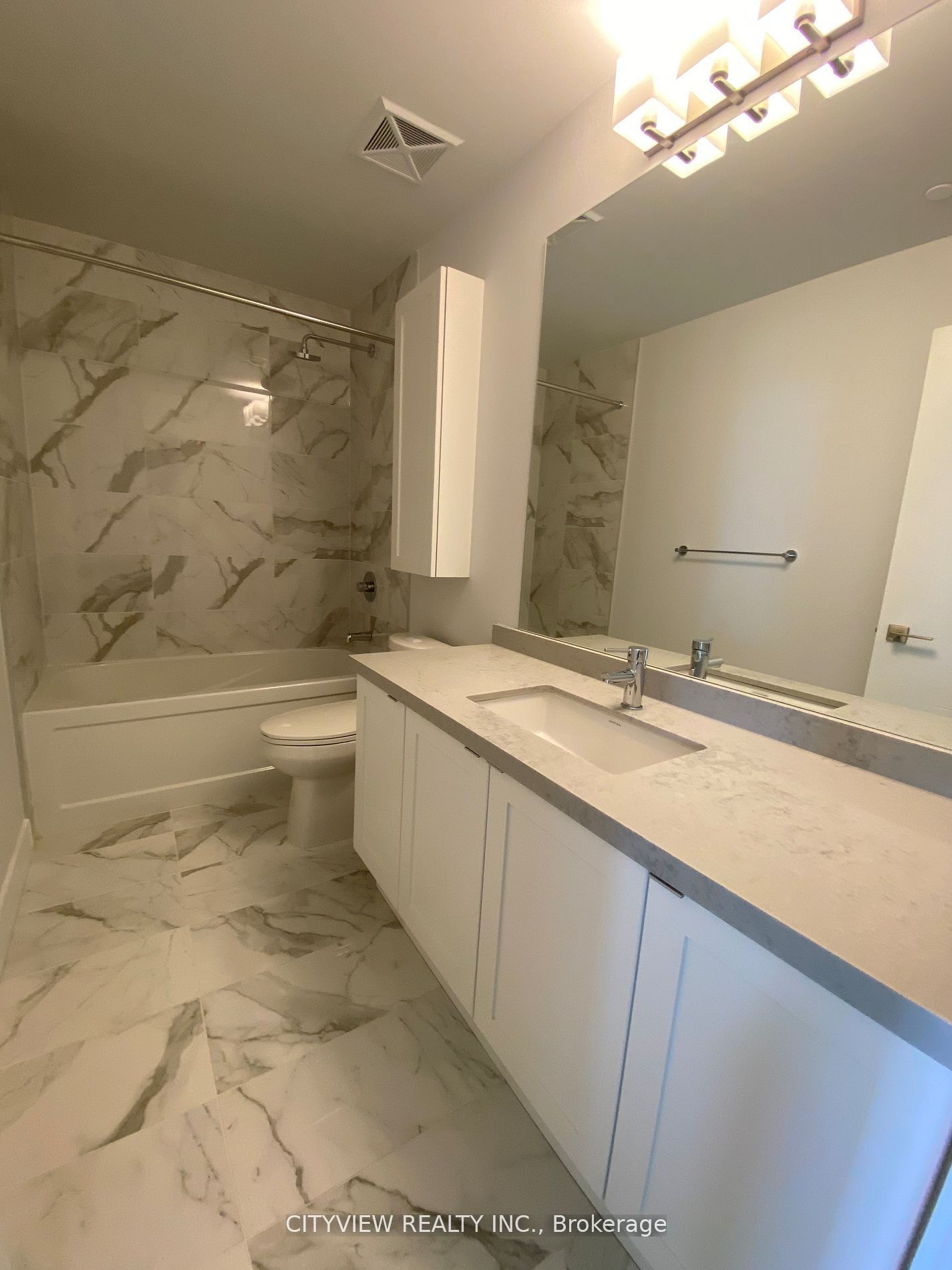 MLS #W12389163 image #3