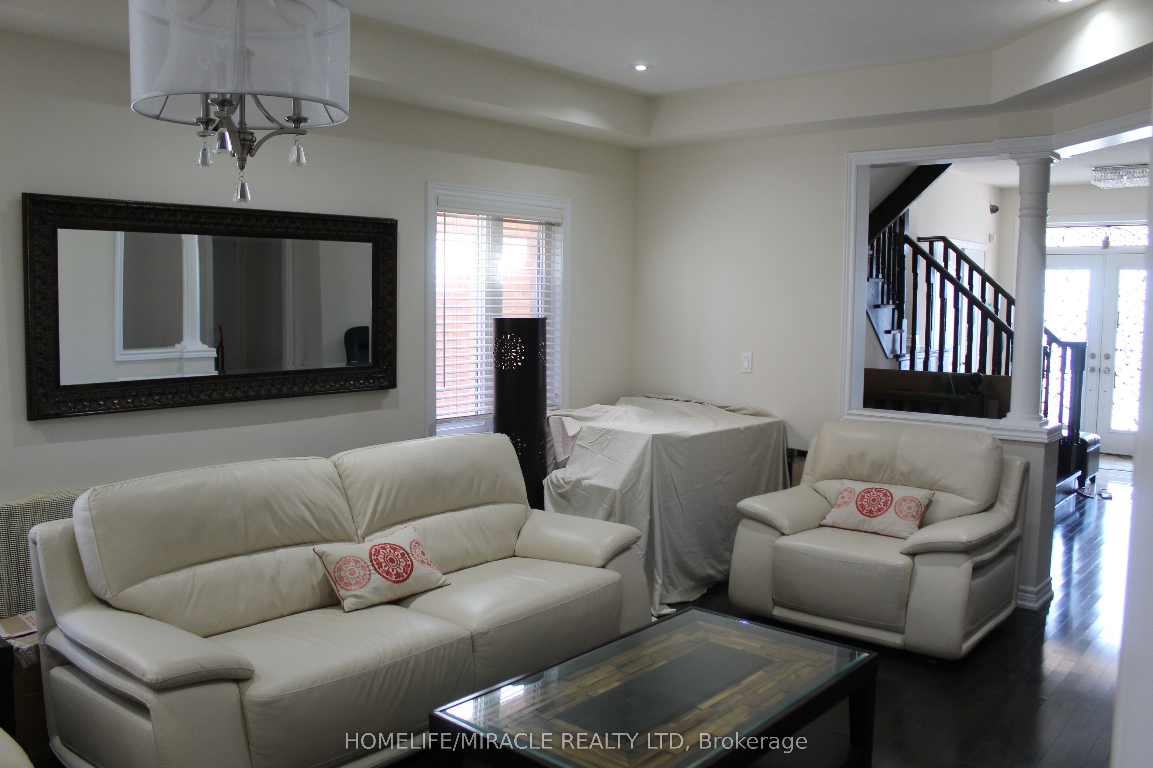 MLS #W12389408 image #4