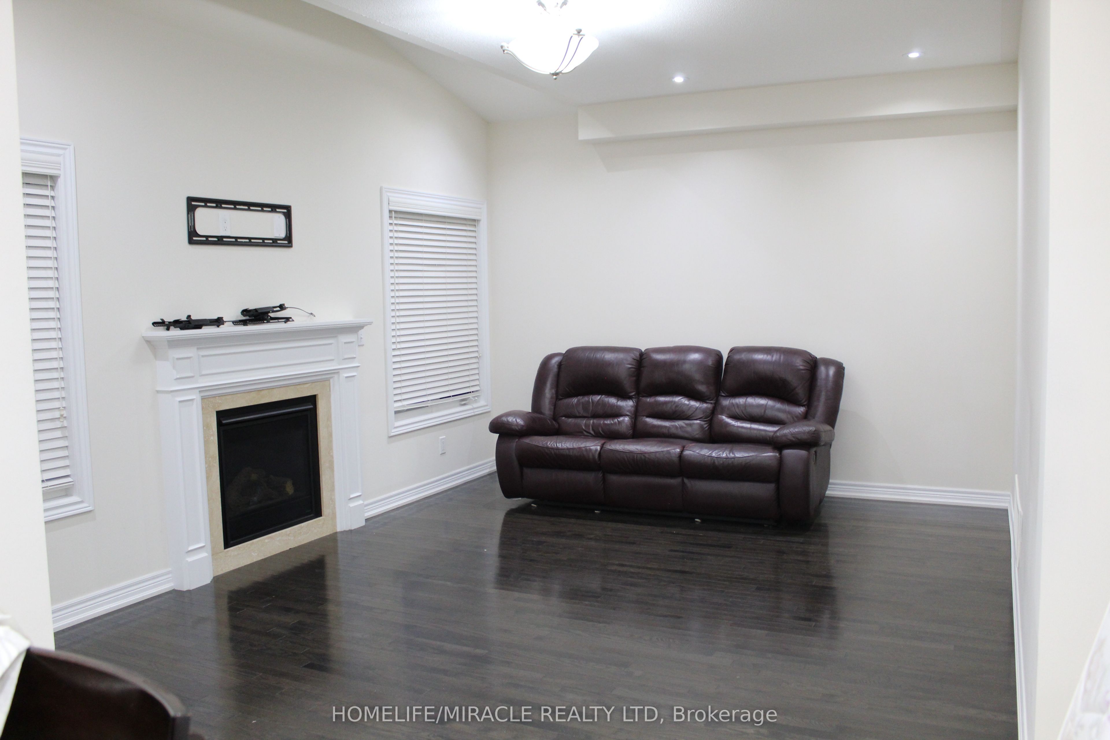 MLS #W12389408 image #5