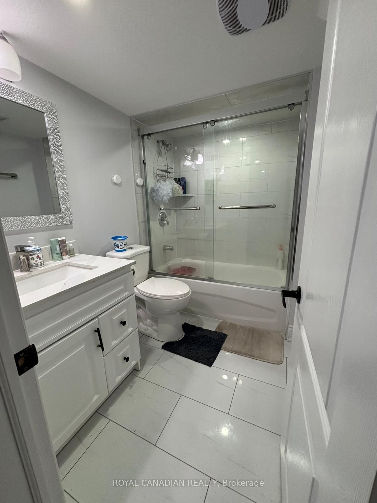 MLS #W12389601 image #3