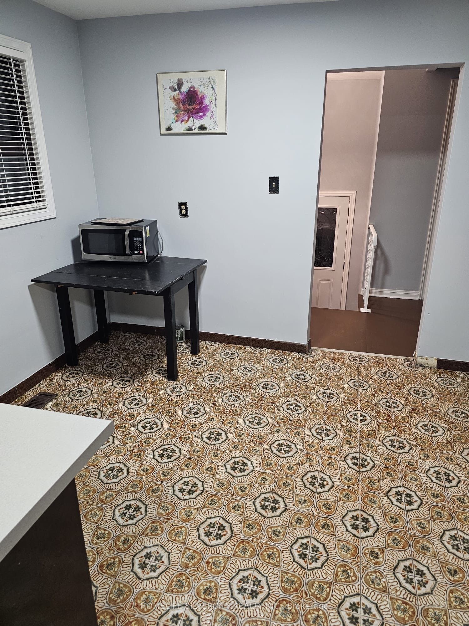 MLS #W12389801 image #3