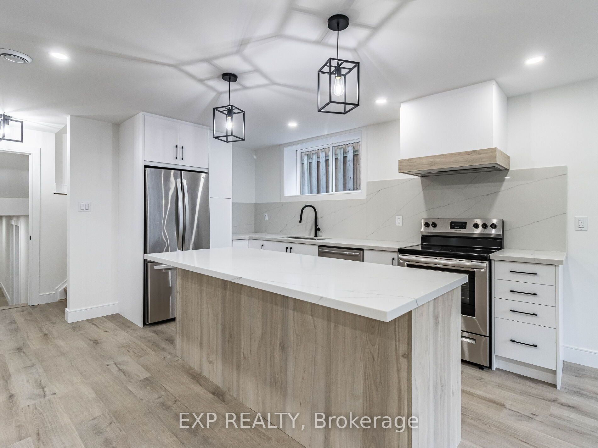 MLS #W12390010 image #10