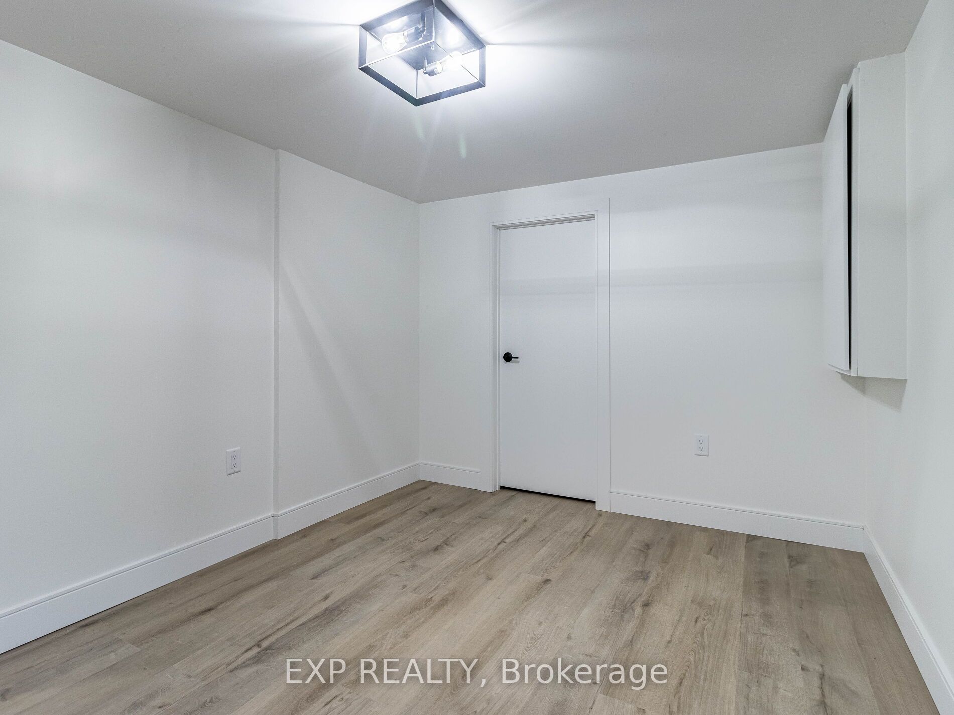 MLS #W12390010 image #21