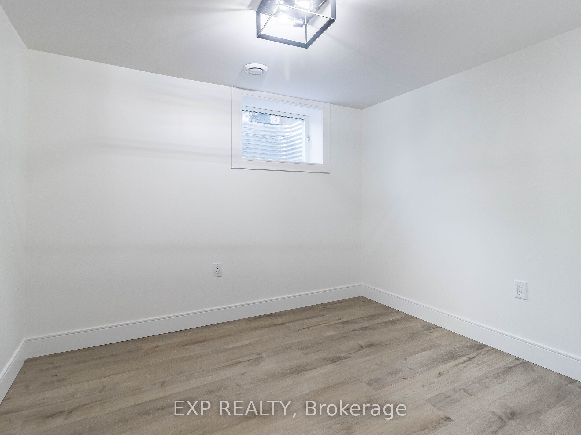 MLS #W12390010 image #22